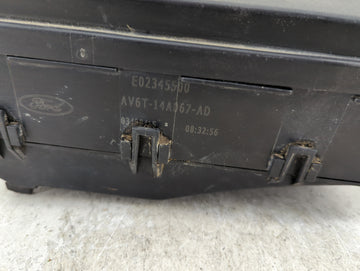 2017 Ford Escape Fusebox Fuse Box Panel Relay Module P/N:E02345500 AV6T-14A067-AD Fits OEM Used Auto Parts