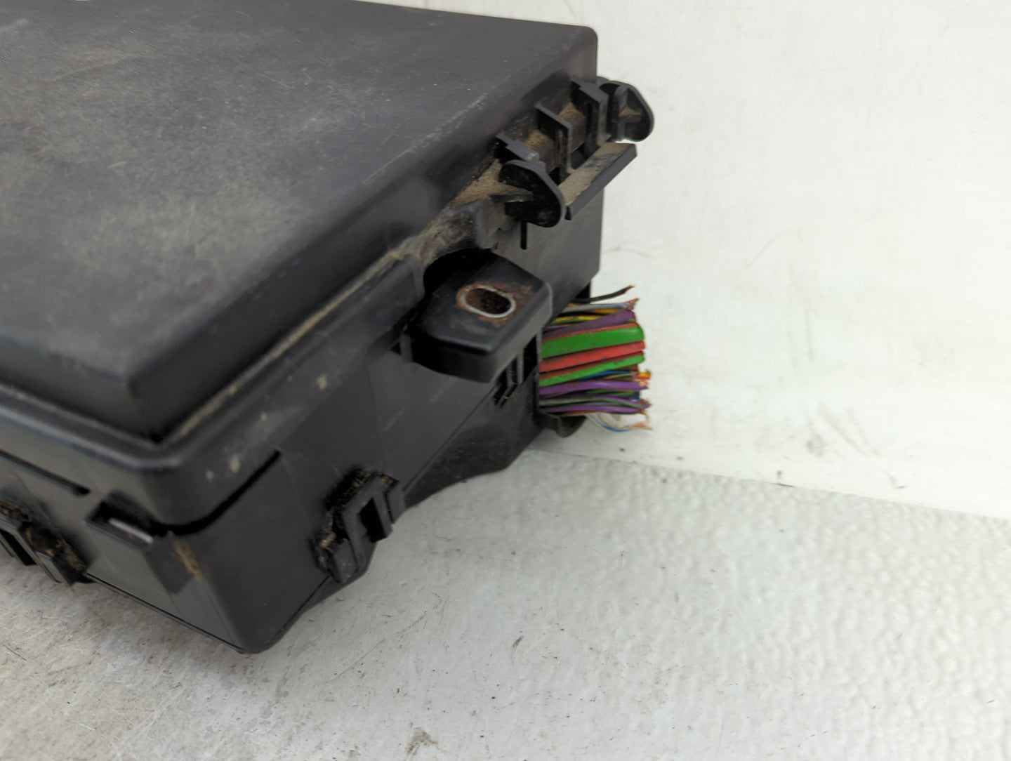 2017 Ford Escape Fusebox Fuse Box Panel Relay Module P/N:E02345500 AV6T-14A067-AD Fits OEM Used Auto Parts - Oemusedautopart