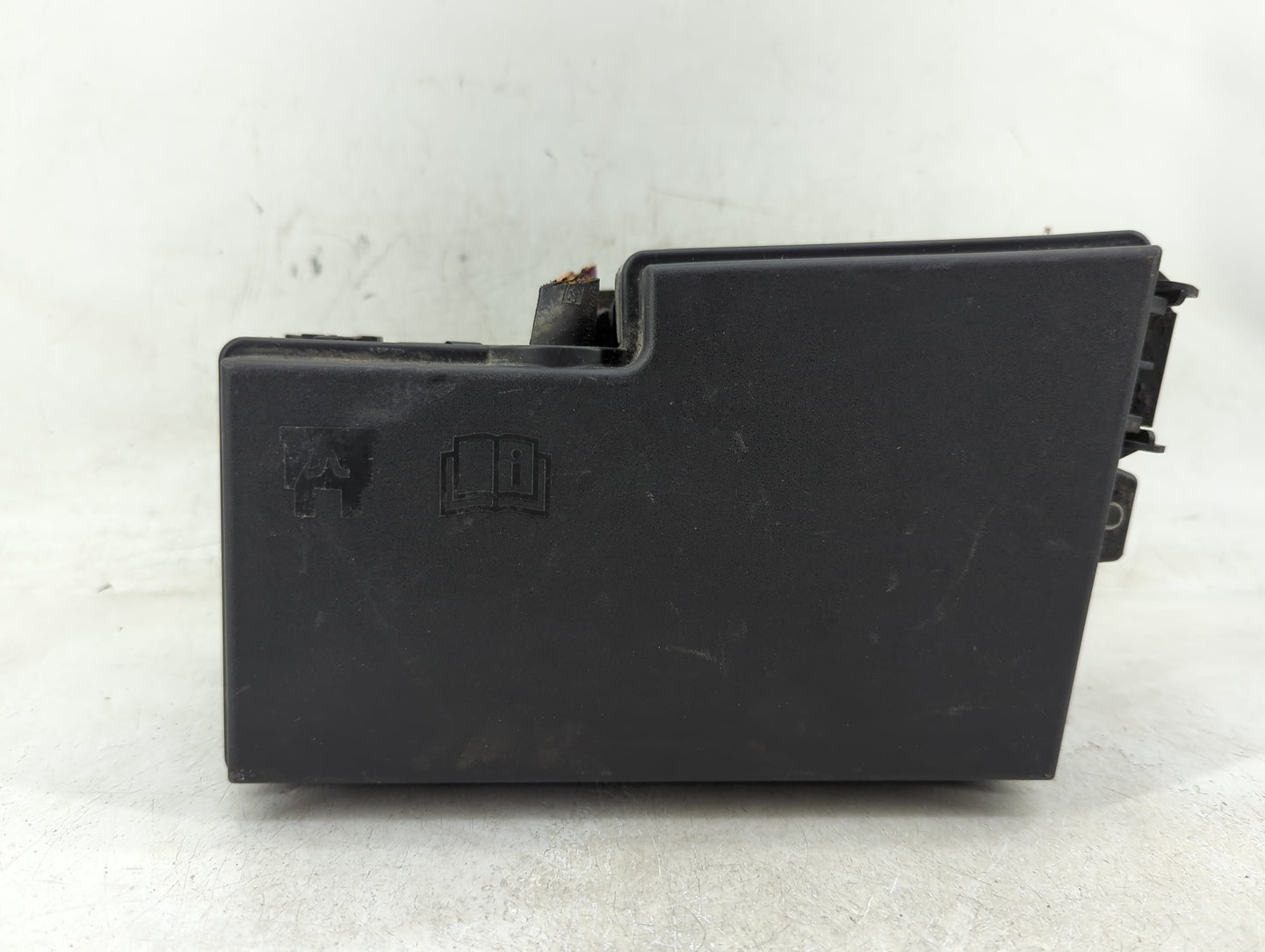 2017 Ford Escape Fusebox Fuse Box Panel Relay Module P/N:GJ7T-14A076-BA AV6T-14A142-AB Fits OEM Used Auto Parts - Oemusedaut
