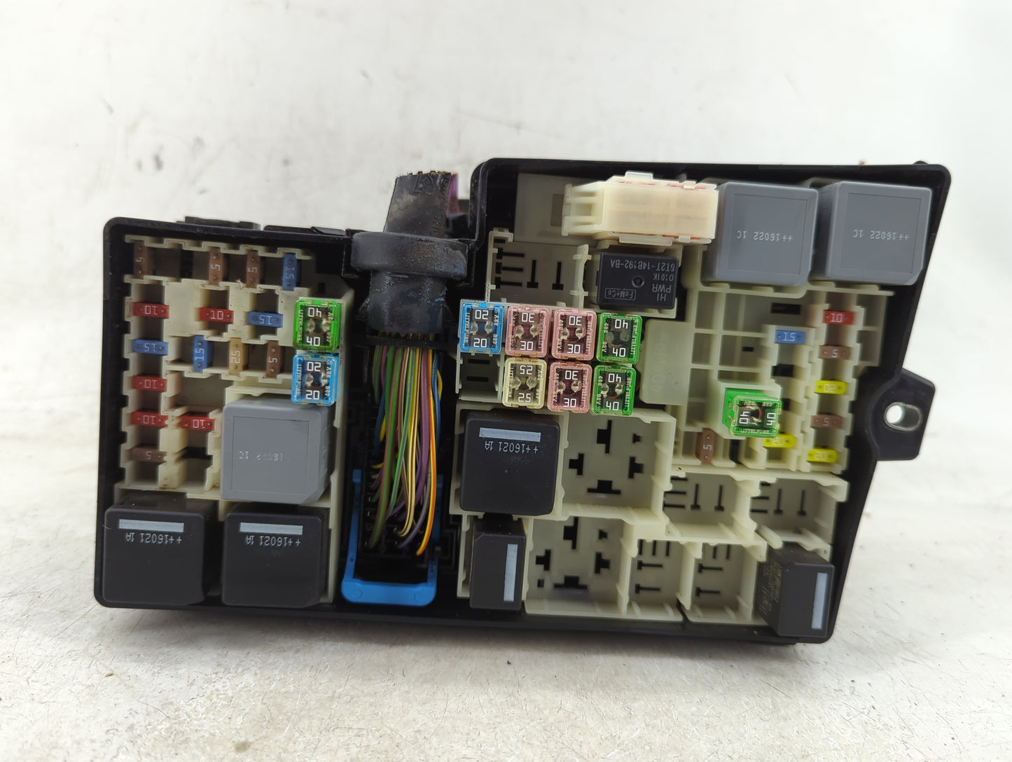 2017 Ford Escape Fusebox Fuse Box Panel Relay Module P/N:GJ7T-14A076-BA AV6T-14A142-AB Fits OEM Used Auto Parts - Oemusedaut