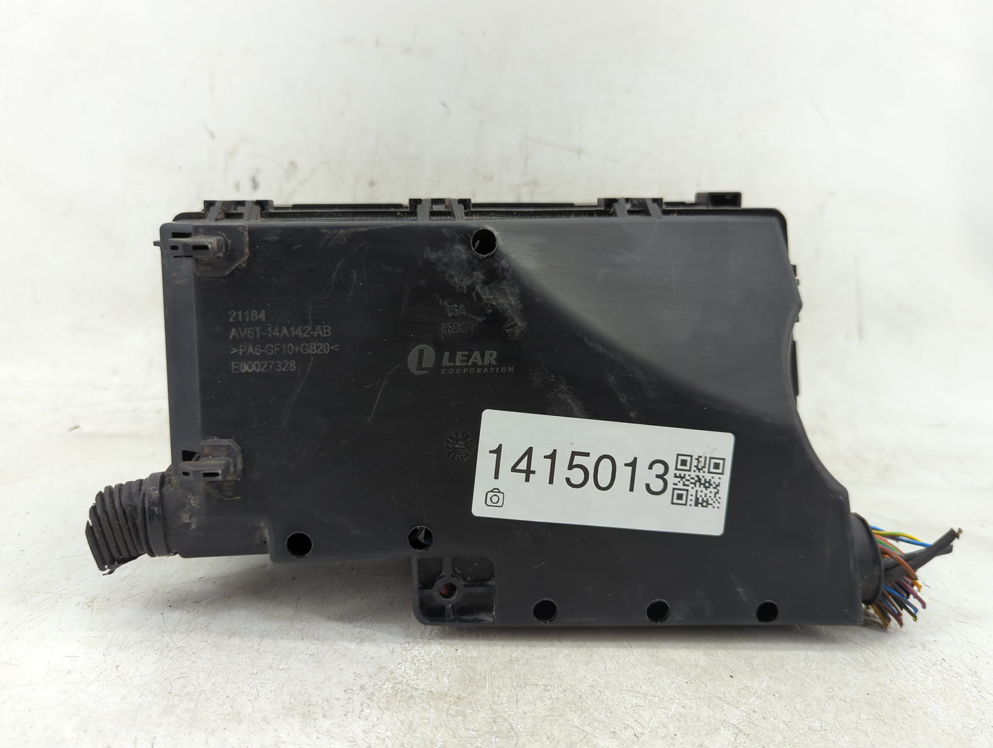 2017 Ford Escape Fusebox Fuse Box Panel Relay Module P/N:GJ7T-14A076-BA AV6T-14A142-AB Fits OEM Used Auto Parts - Oemusedaut