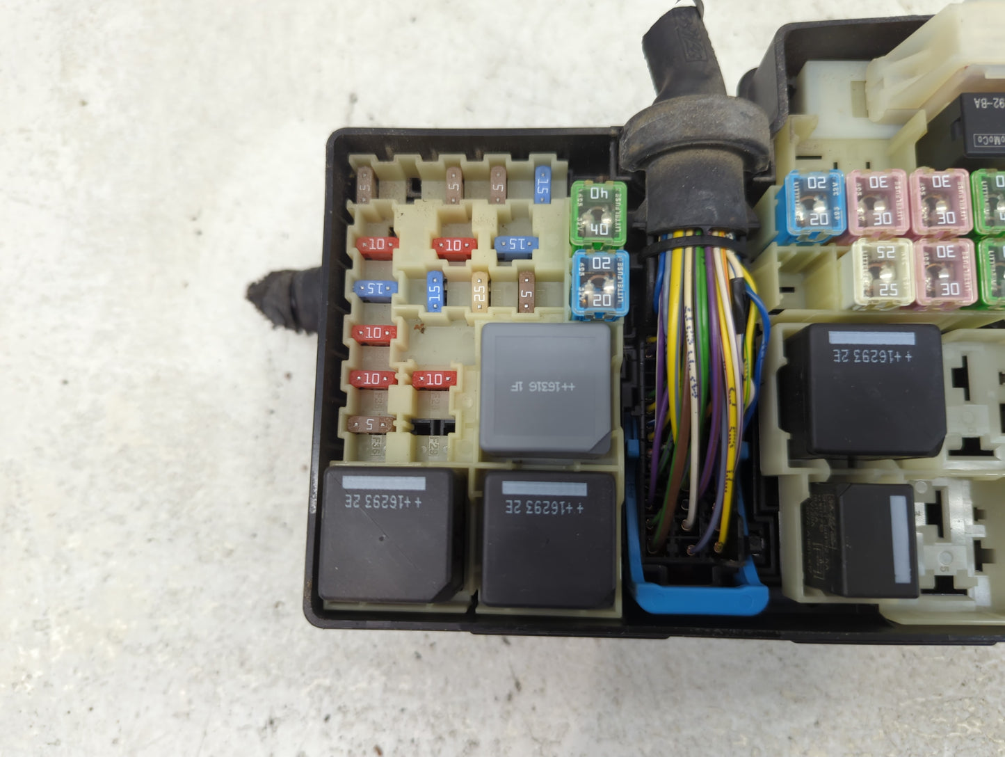 2017 Ford Escape Fusebox Fuse Box Panel Relay Module P/N:GJ7T-14A076-BA Fits OEM Used Auto Parts - Oemusedautoparts1.com