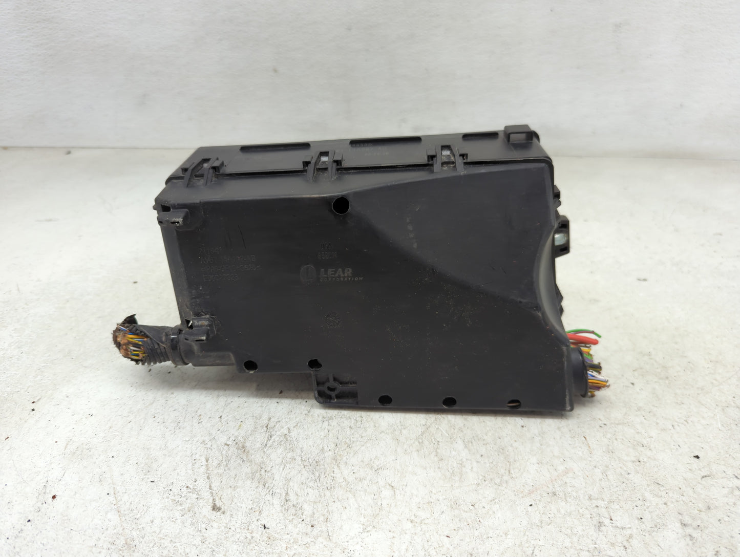 2017 Ford Escape Fusebox Fuse Box Panel Relay Module P/N:GJ7T-14A076-BA Fits OEM Used Auto Parts - Oemusedautoparts1.com