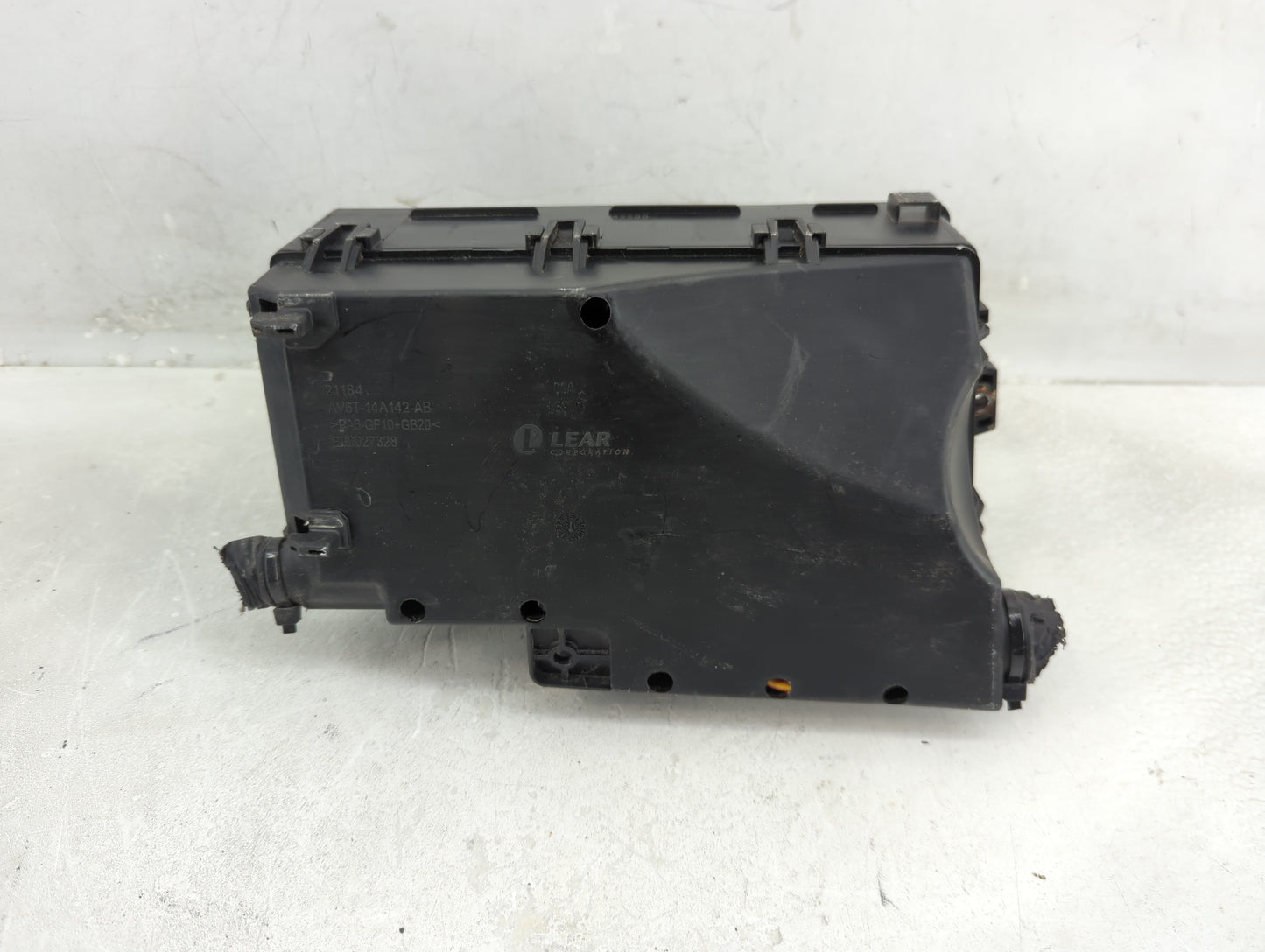 2017 Ford Escape Fusebox Fuse Box Panel Relay Module P/N:AV6T-14A067-AD Fits OEM Used Auto Parts - Oemusedautoparts1.com