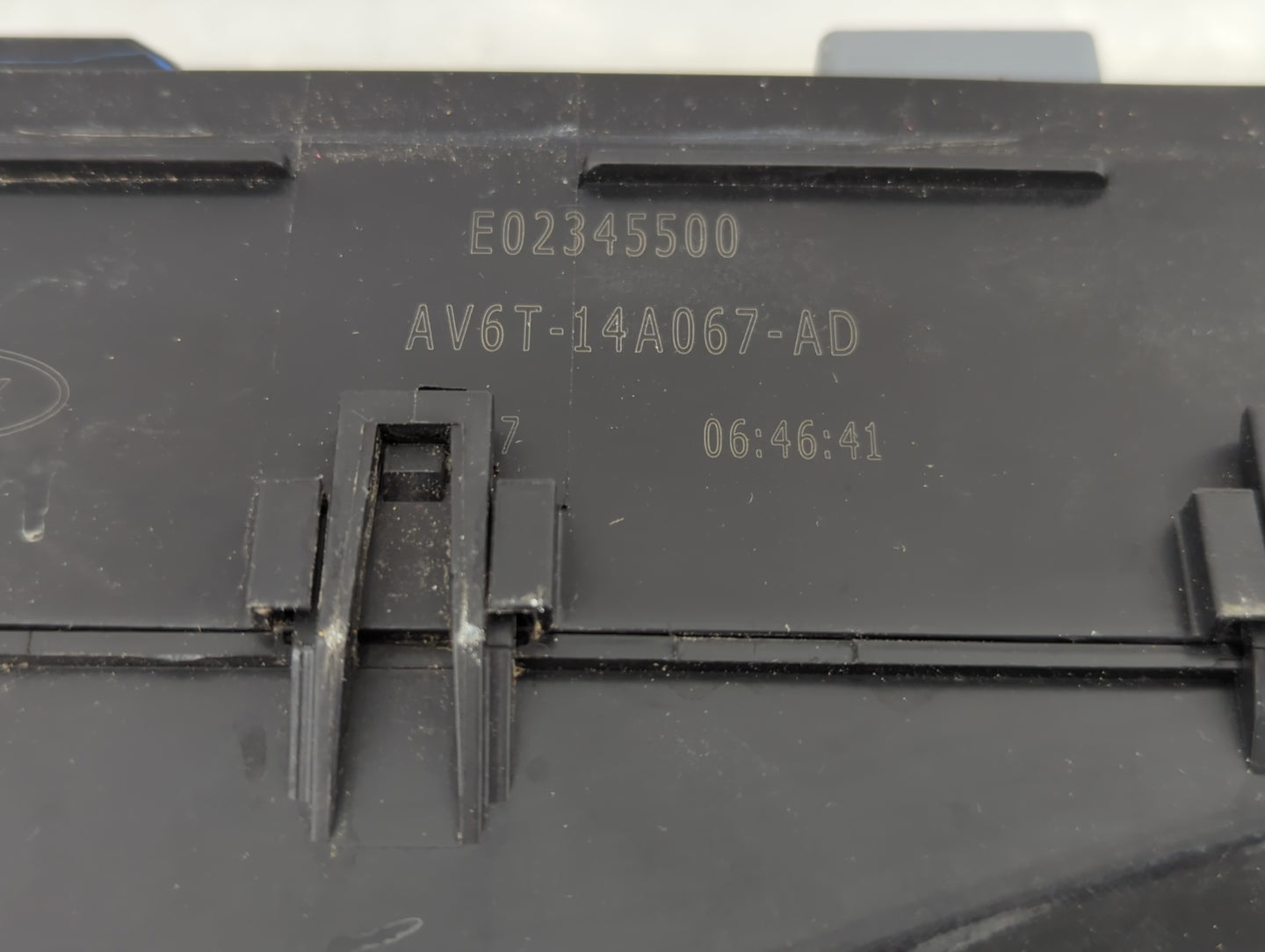 2017 Ford Escape Fusebox Fuse Box Panel Relay Module P/N:AV6T-14A067-AD Fits OEM Used Auto Parts - Oemusedautoparts1.com
