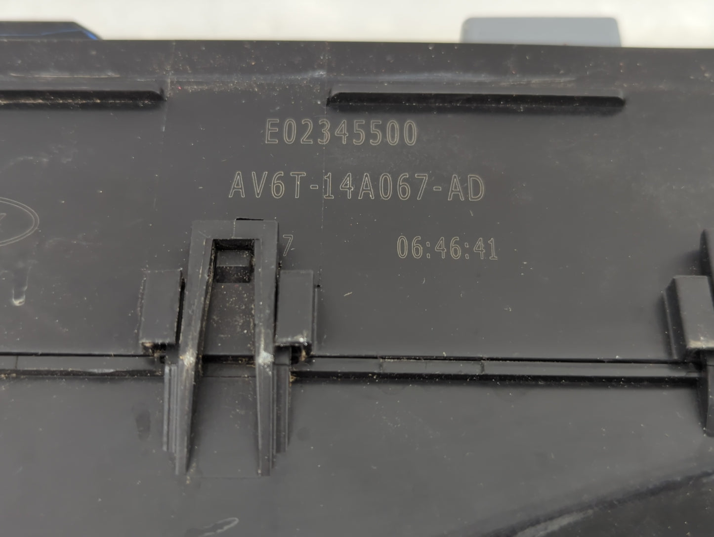 2017 Ford Escape Fusebox Fuse Box Panel Relay Module P/N:AV6T-14A067-AD Fits OEM Used Auto Parts - Oemusedautoparts1.com