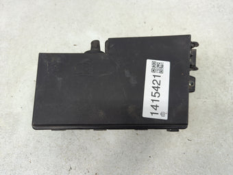 compare product 2017 Ford Escape Fusebox Fuse Box Panel Relay Module P/N:GJ7T-14A076-BA 19648 000 001, 21090 000 001, AV6T-14A142-AB Fits OEM Used Auto Parts