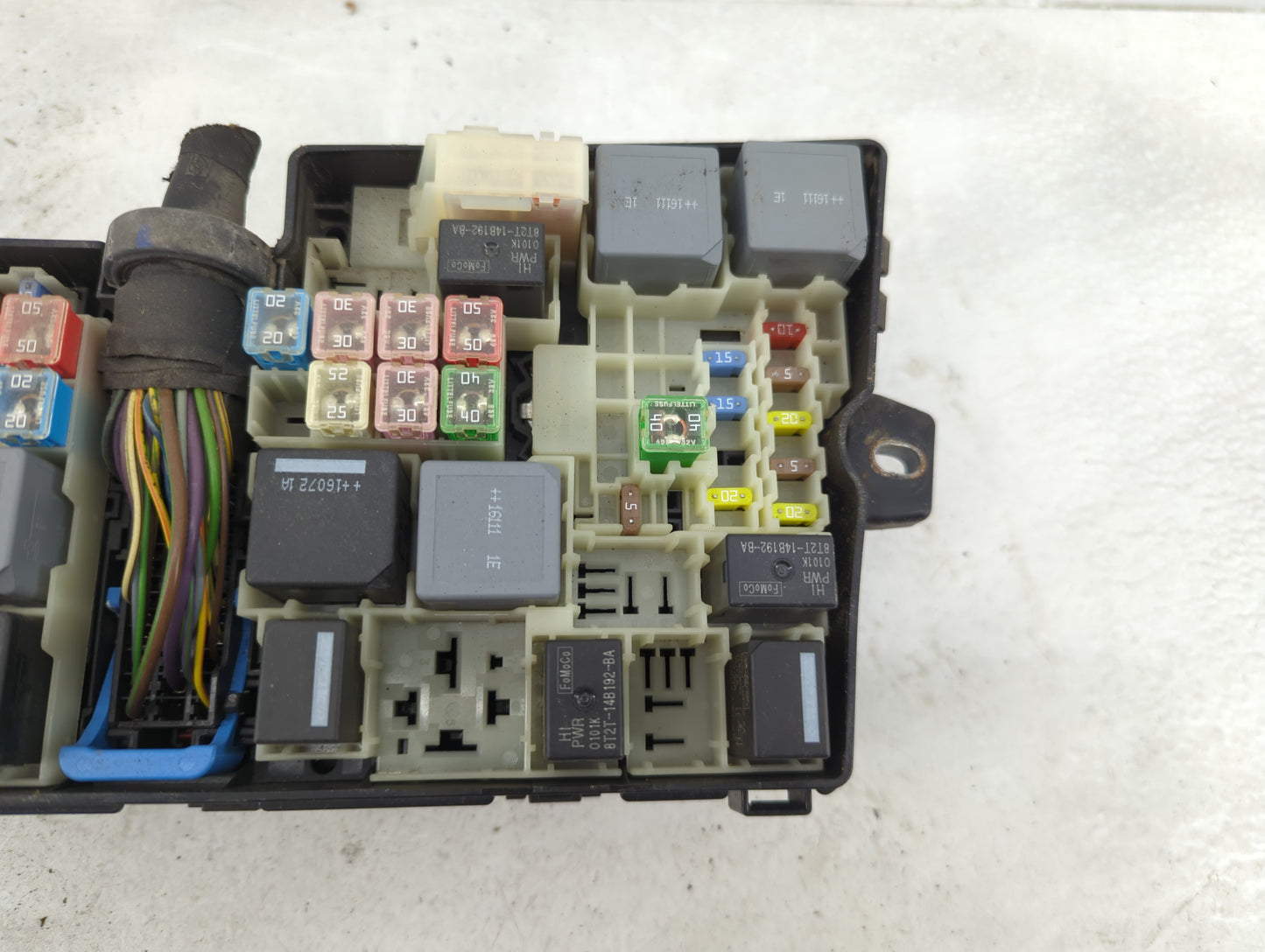 2017 Ford Escape Fusebox Fuse Box Panel Relay Module P/N:AV6T-14A142-AB Fits OEM Used Auto Parts - Oemusedautoparts1.com