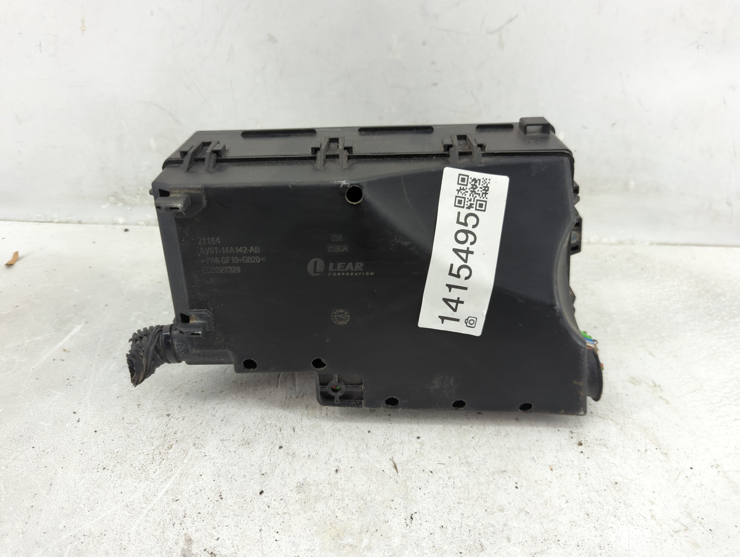 2017 Ford Escape Fusebox Fuse Box Panel Relay Module P/N:AV6T-14A142-AB Fits OEM Used Auto Parts - Oemusedautoparts1.com