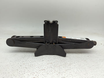 2017 Ford Escape Spare Scissor Car Jack - Oemusedautoparts1.com
