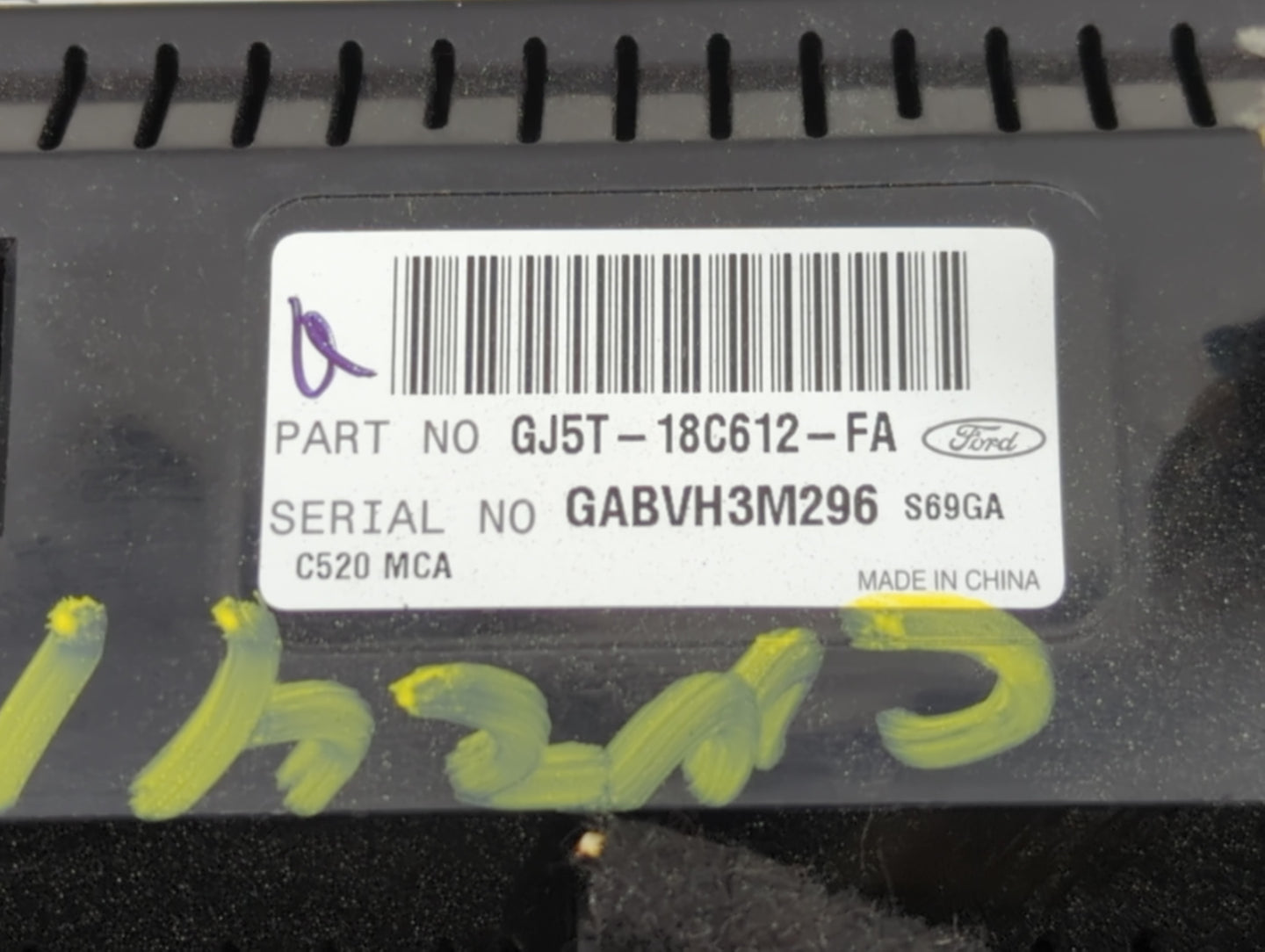 2017 Ford Escape Climate Control Module Temperature AC/Heater Replacement P/N:GJ5T-18C612-FA Fits OEM Used Auto Parts - Oemu
