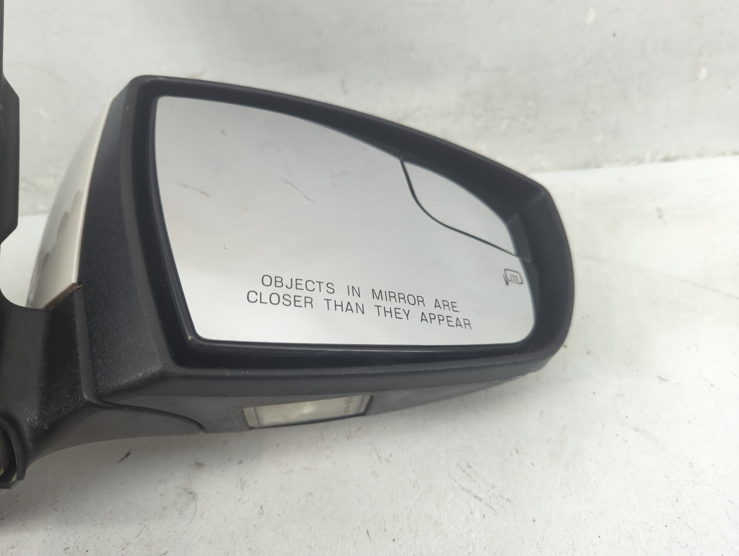 2017-2019 Ford Escape Passenger Side View Mirror - Right Door Mirror OEM Used - Oemusedautoparts1.com