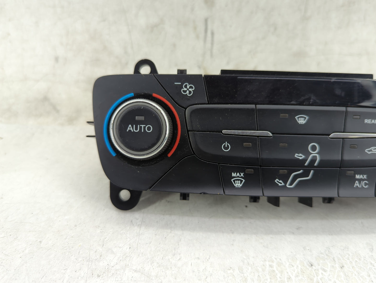 2017 Ford Escape Climate Control Module Temperature AC/Heater Replacement P/N:GJ5T-18C612-AC Fits OEM Used Auto Parts - Oemu