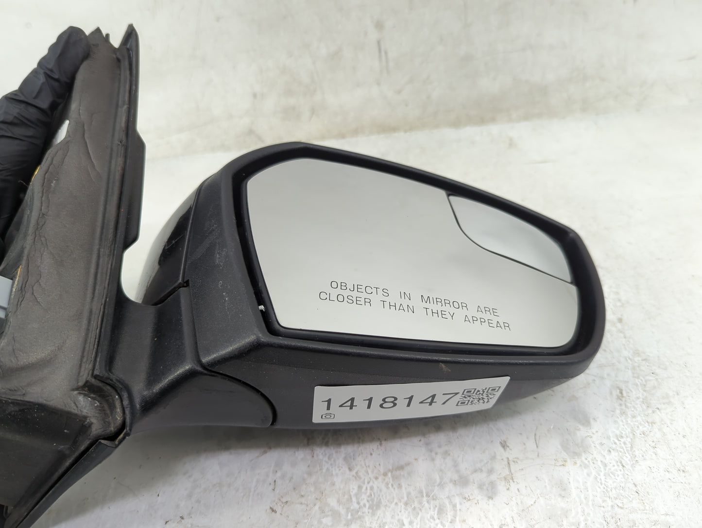 2017-2019 Ford Escape Passenger Side View Mirror - Right Door Mirror OEM Used - Oemusedautoparts1.com