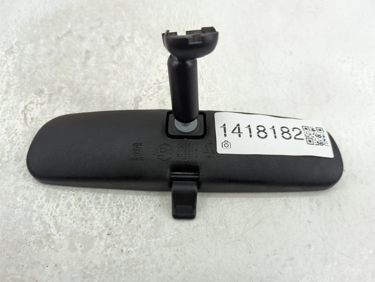 2017-2019 Ford Escape Interior Rear View Mirror Replacement OEM P/N:A048070 Fits Fits 2015 2016 2017 2018 2019 OEM Used Auto
