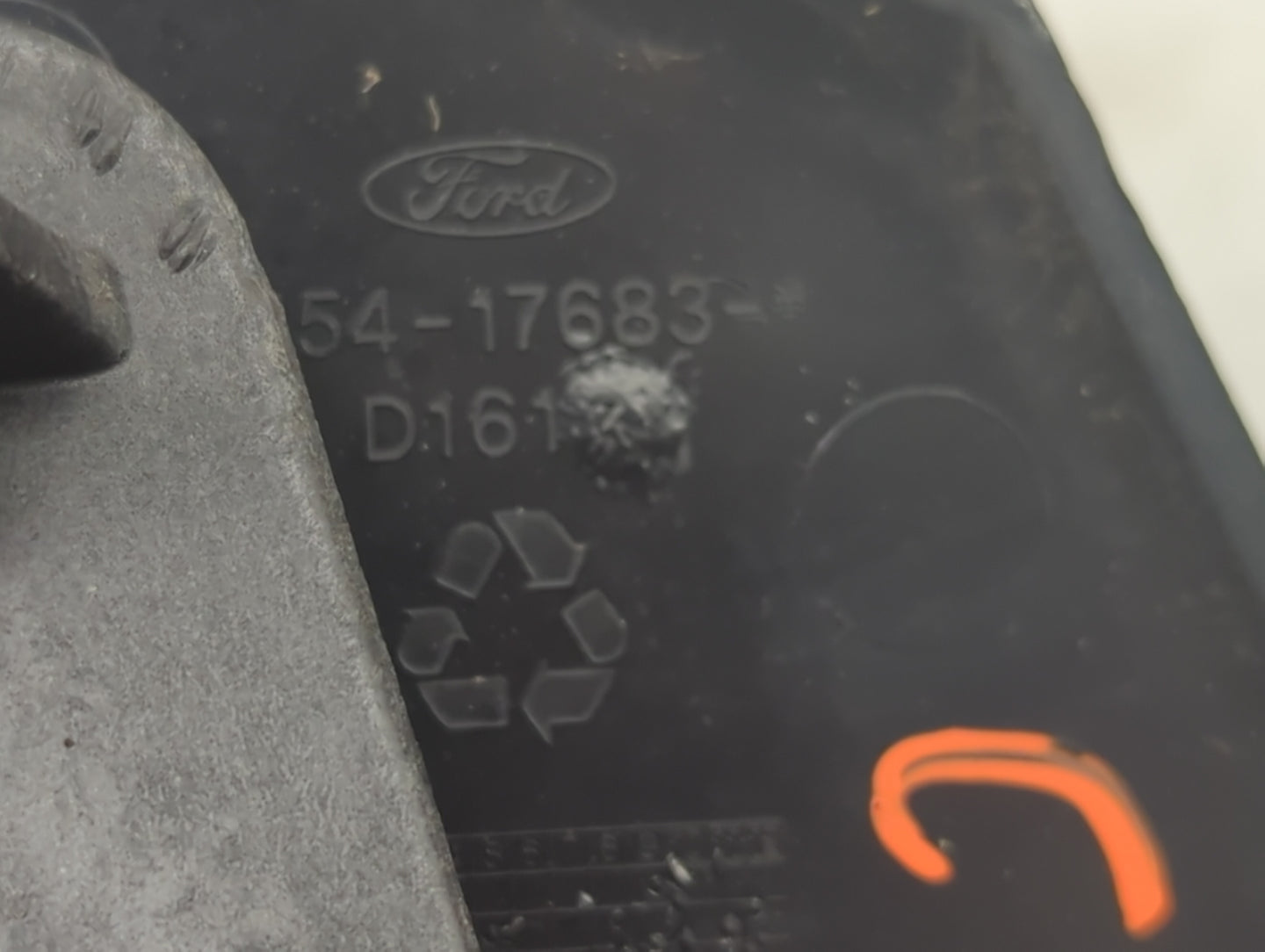 2017-2019 Ford Escape Driver Side View Mirror - Left Door Mirror OEM Used - Oemusedautoparts1.com