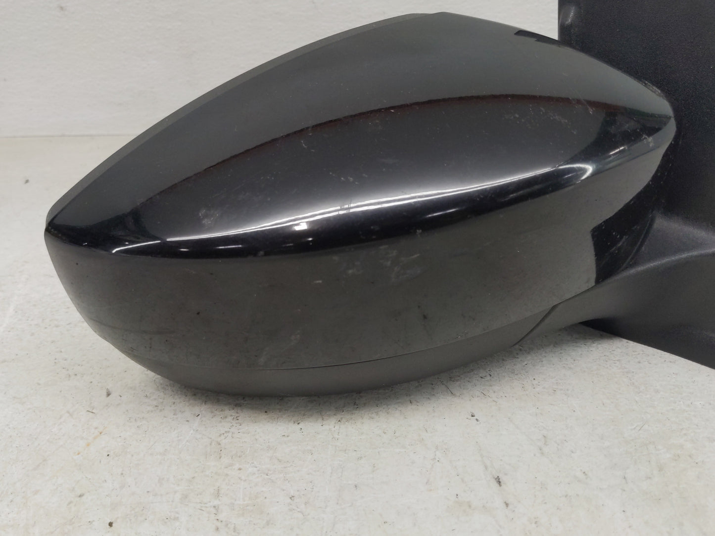 2017-2019 Ford Escape Passenger Side View Mirror - Right Door Mirror OEM Used - Oemusedautoparts1.com