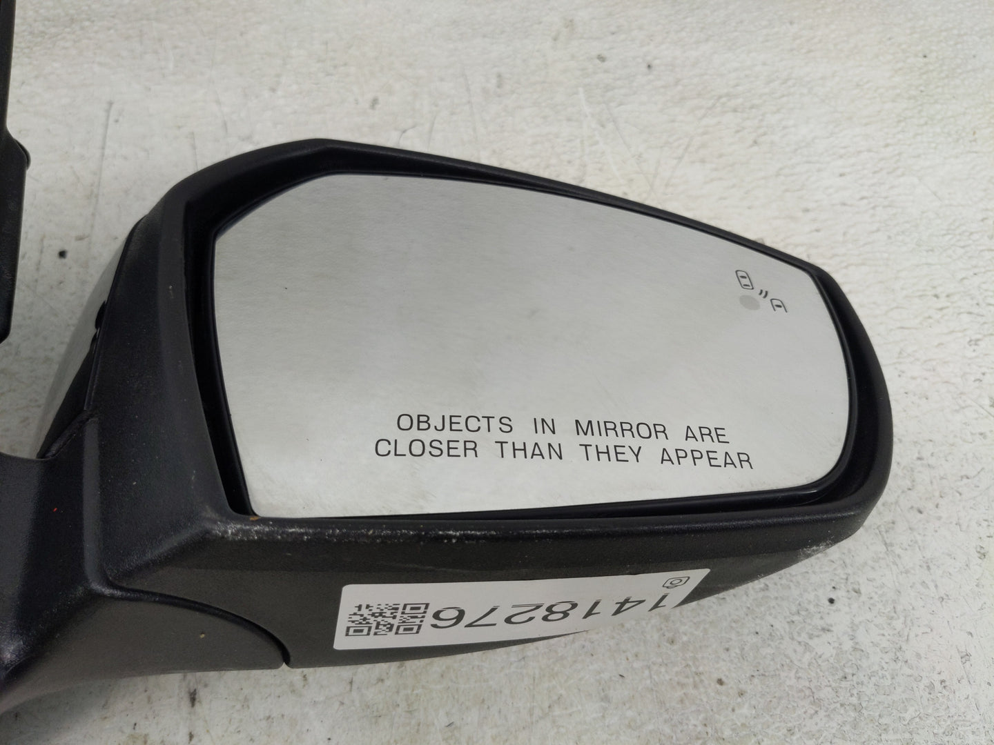 2017-2019 Ford Escape Passenger Side View Mirror - Right Door Mirror OEM Used - Oemusedautoparts1.com
