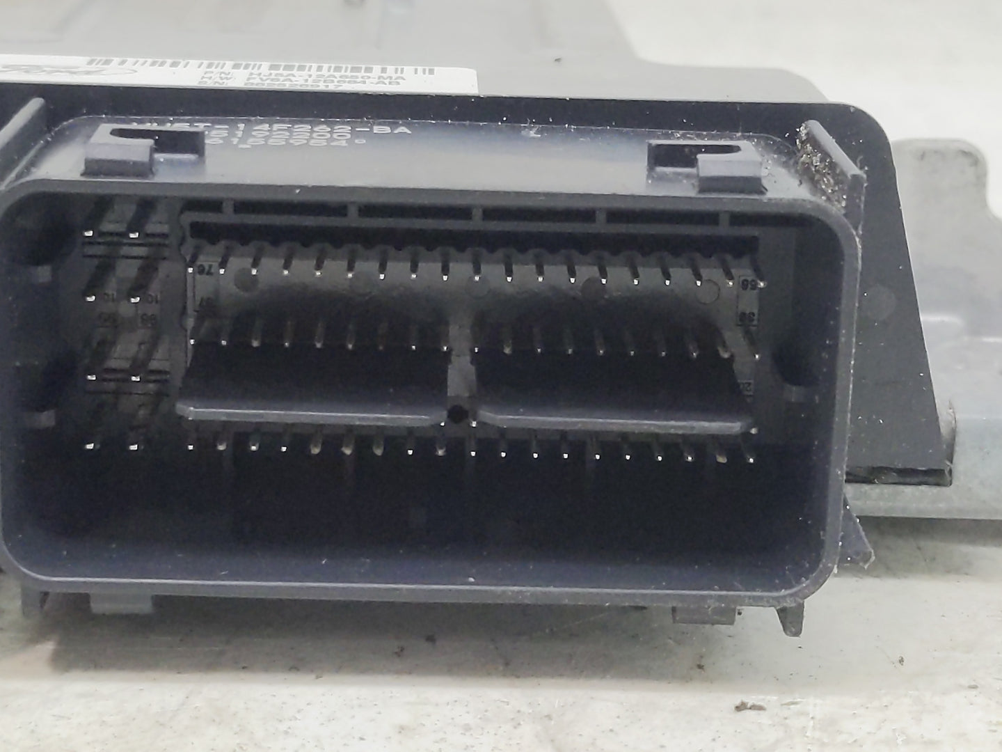2017-2019 Ford Escape PCM Engine Control Computer ECU ECM PCU OEM P/N:HJ5A-12A650-MA Fits Fits 2017 2018 2019 OEM Used Auto 