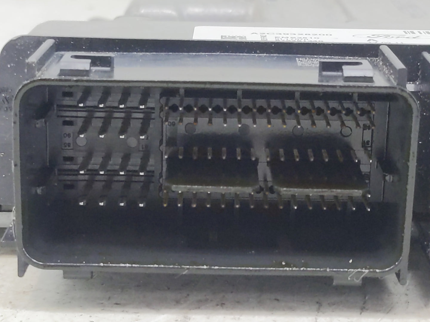 2017-2019 Ford Escape PCM Engine Control Computer ECU ECM PCU OEM P/N:HJ5A-12A650-MA Fits Fits 2017 2018 2019 OEM Used Auto 