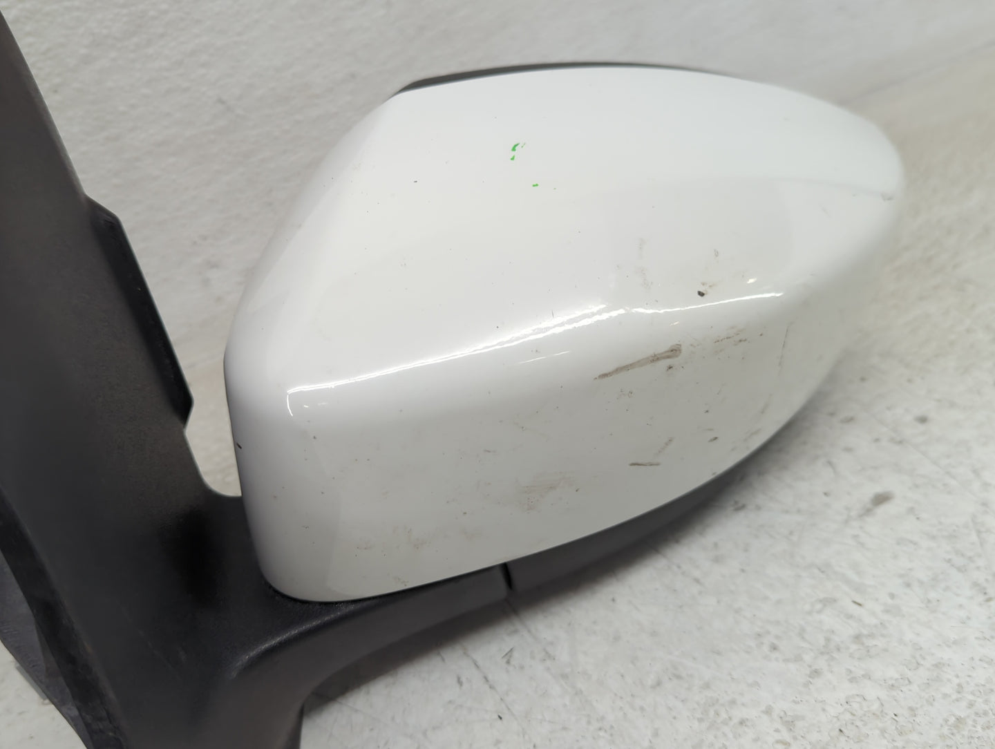 2017-2019 Ford Escape Driver Side View Mirror - Left Door Mirror OEM Used - Oemusedautoparts1.com