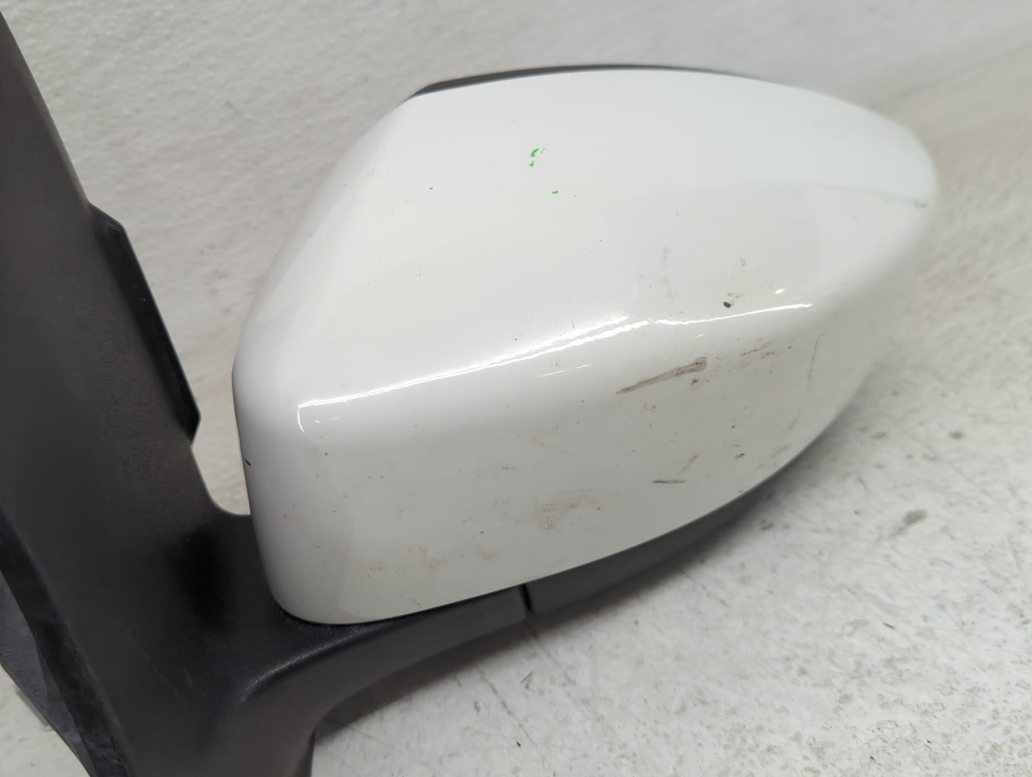 2017-2019 Ford Escape Driver Side View Mirror - Left Door Mirror OEM Used - Oemusedautoparts1.com