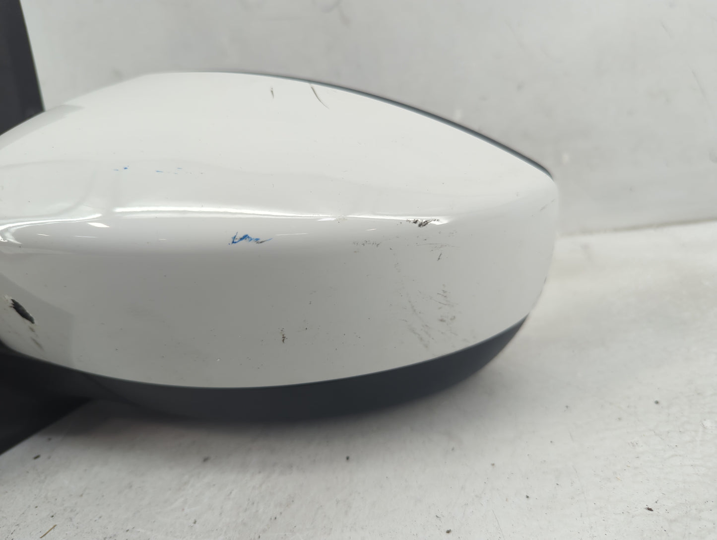 2017-2019 Ford Escape Driver Side View Mirror - Left Door Mirror OEM Used - Oemusedautoparts1.com