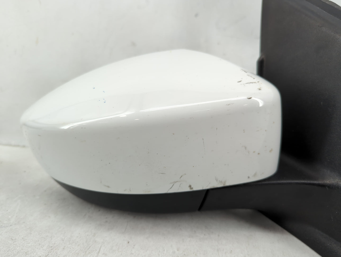 2017-2019 Ford Escape Passenger Side View Mirror - Right Door Mirror OEM Used - Oemusedautoparts1.com