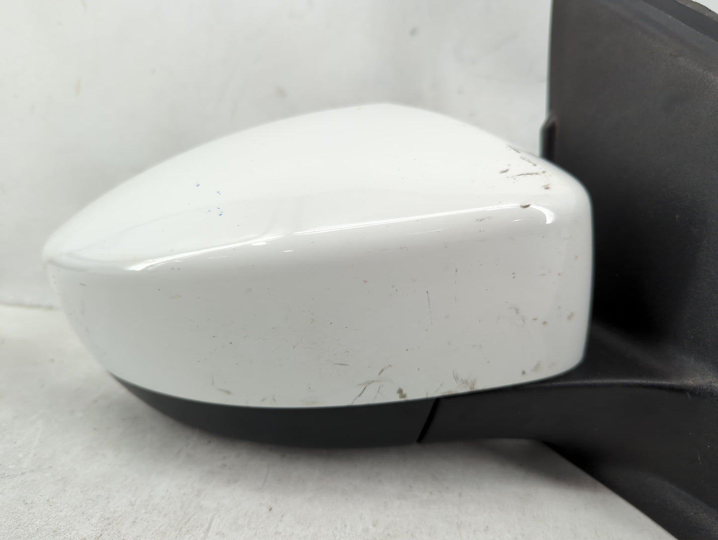 2017-2019 Ford Escape Passenger Side View Mirror - Right Door Mirror OEM Used - Oemusedautoparts1.com