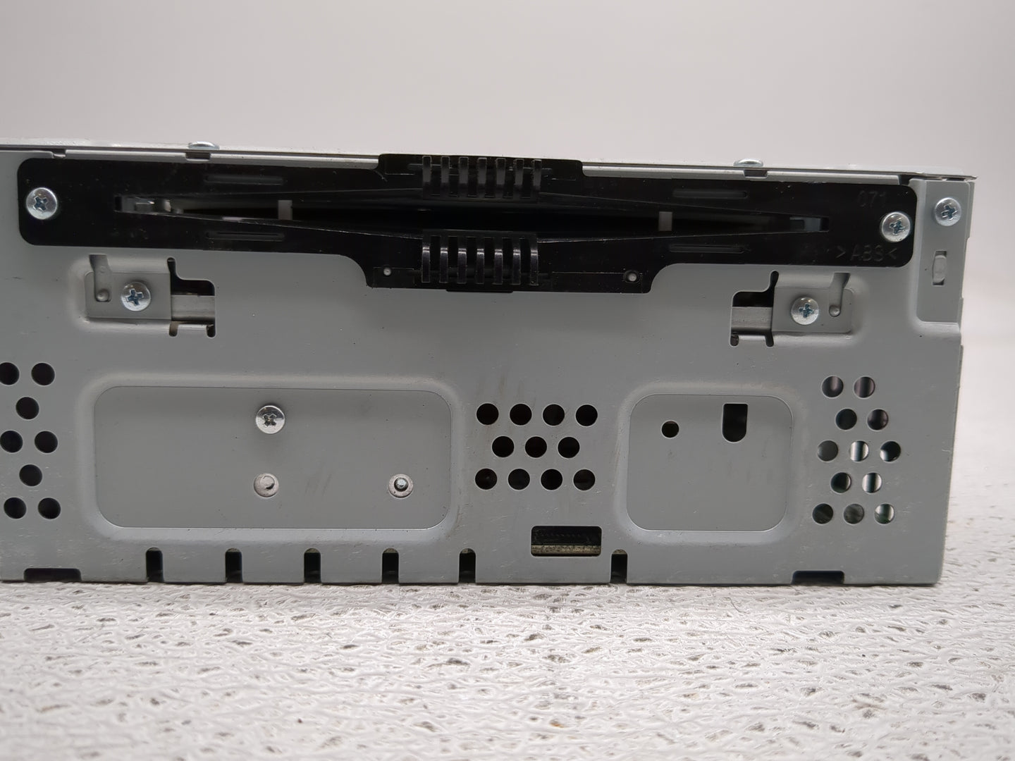 2017-2019 Ford Escape Radio AM FM Cd Player Receiver Replacement P/N:GJ5T-19C107-DD Fits Fits 2017 2018 2019 OEM Used Auto P