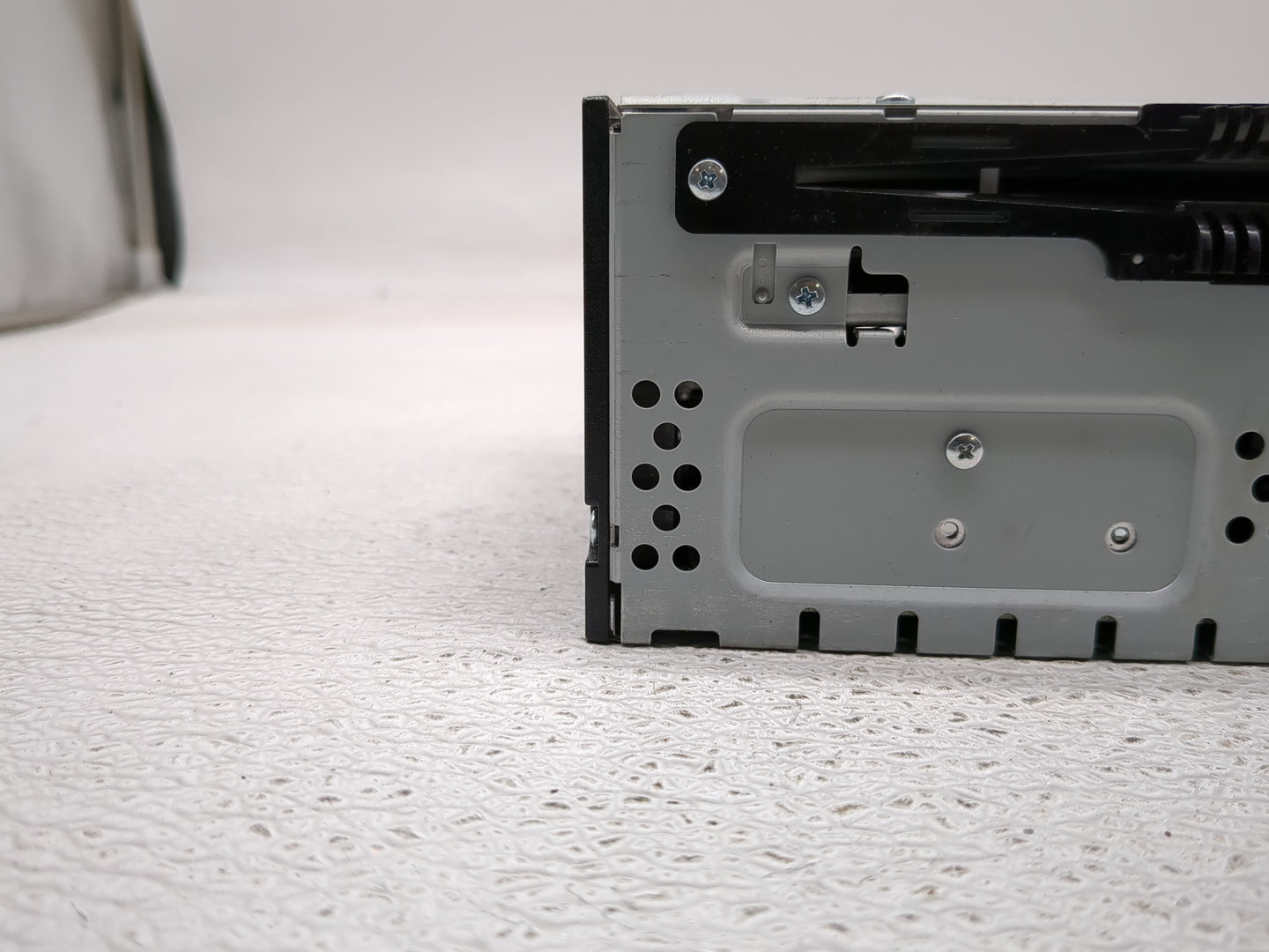 2017-2019 Ford Escape Radio AM FM Cd Player Receiver Replacement P/N:GJ5T-19C107-DD Fits Fits 2017 2018 2019 OEM Used Auto P
