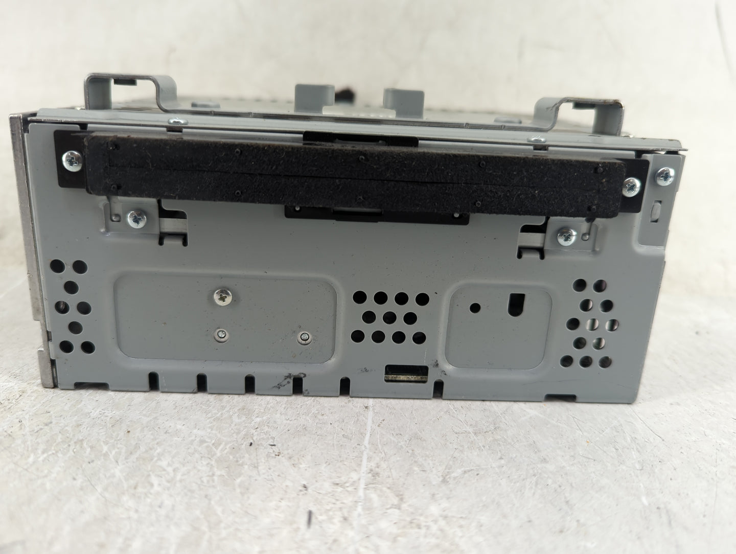 2015-2019 Ford Escape Radio AM FM Cd Player Receiver Replacement Fits Fits 2015 2016 2017 2018 2019 OEM Used Auto Parts - Oe