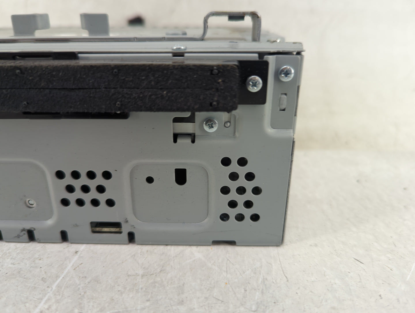 2015-2019 Ford Escape Radio AM FM Cd Player Receiver Replacement Fits Fits 2015 2016 2017 2018 2019 OEM Used Auto Parts - Oe