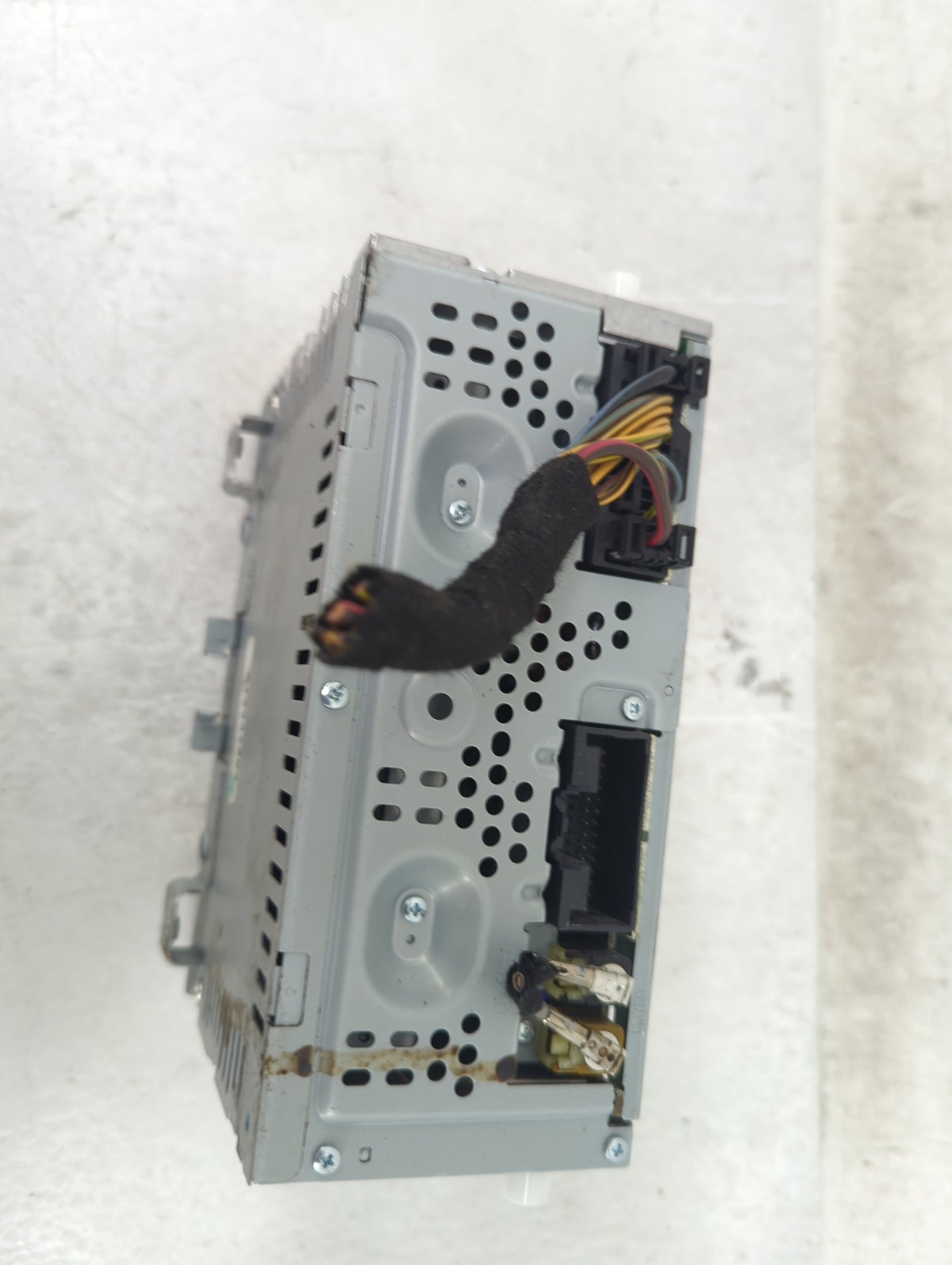 2015-2019 Ford Escape Radio AM FM Cd Player Receiver Replacement Fits Fits 2015 2016 2017 2018 2019 OEM Used Auto Parts - Oe