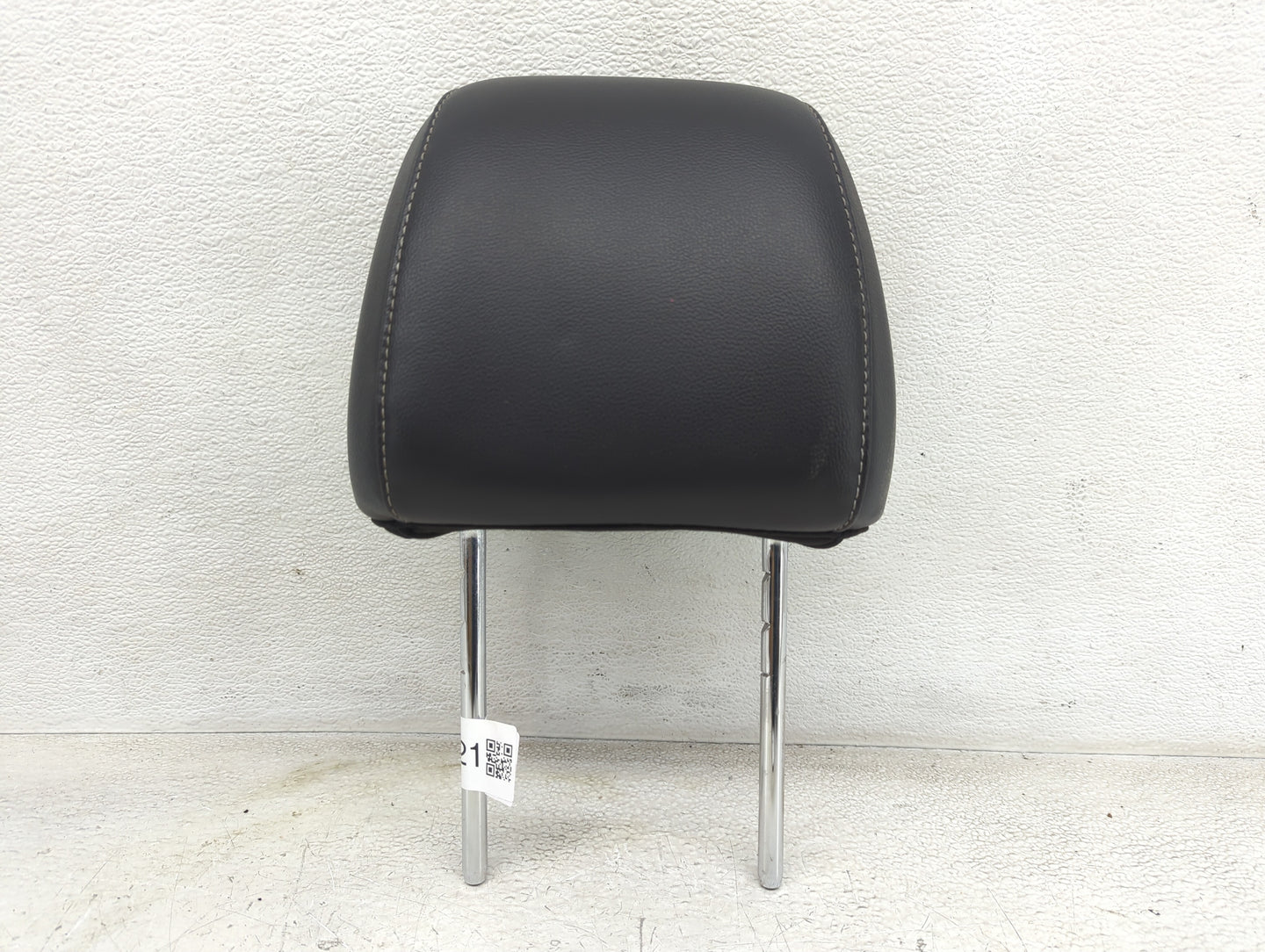 2017 Ford Escape Headrest Head Rest Front Driver Seat Black - Oemusedautoparts1.com