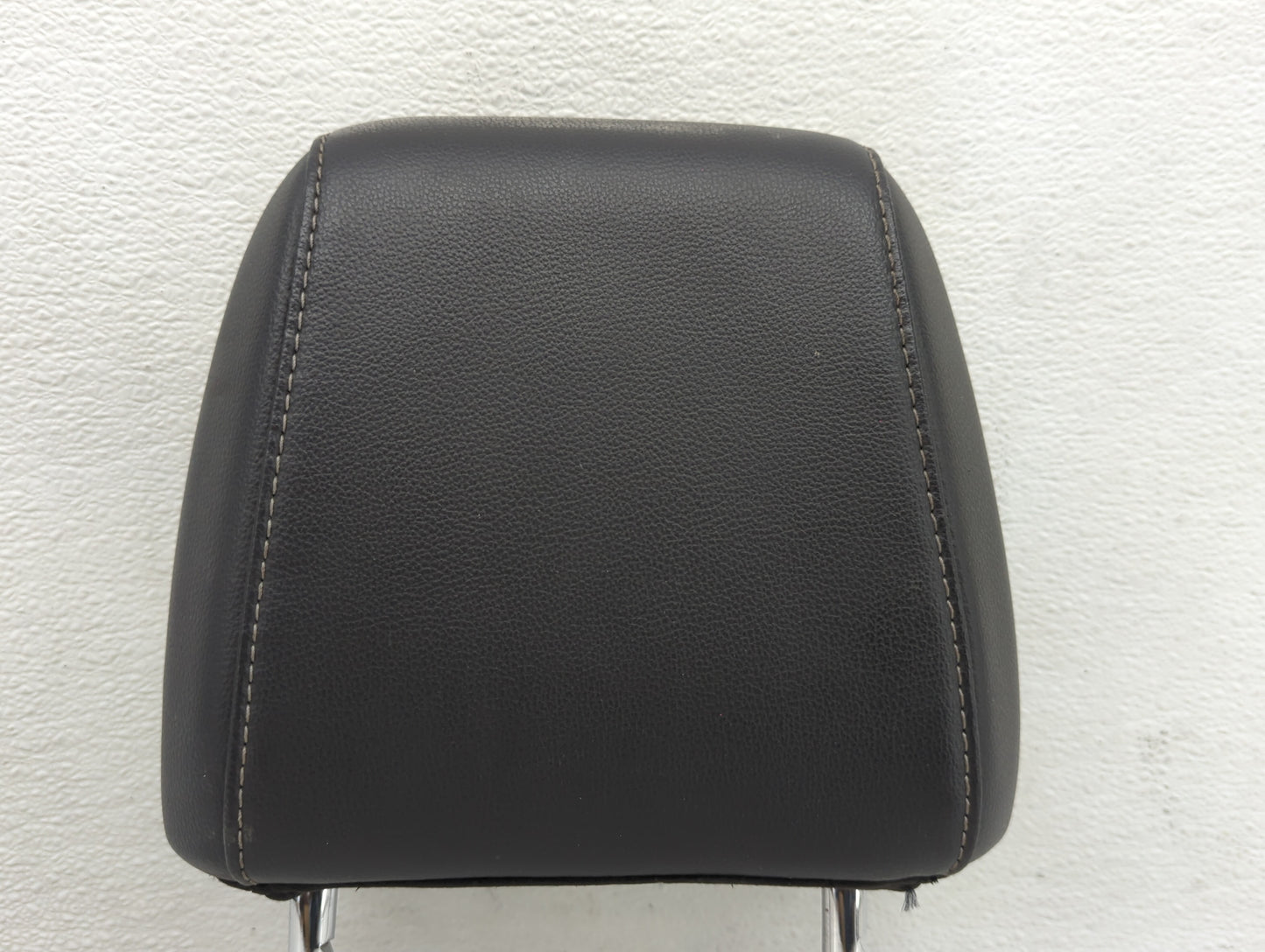 2017 Ford Escape Headrest Head Rest Front Driver Seat Black - Oemusedautoparts1.com