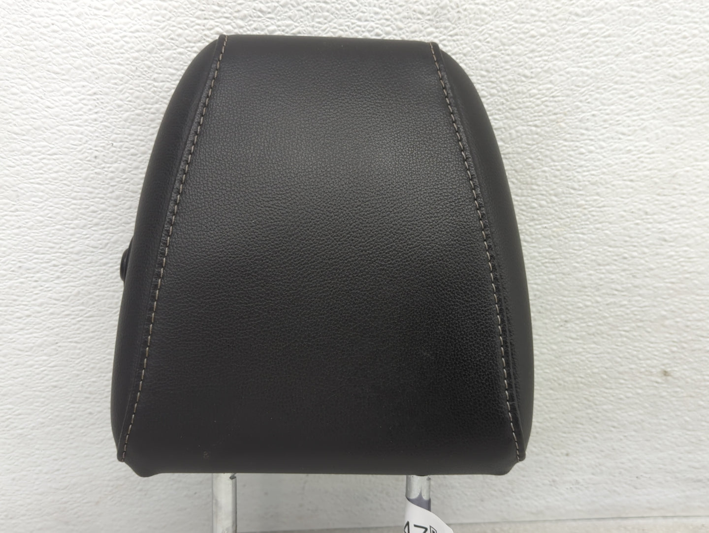 2016-2017 Ford Escape Headrest Head Rest Rear Seat Fits Fits 2016 2017 OEM Used Auto Parts - Oemusedautoparts1.com
