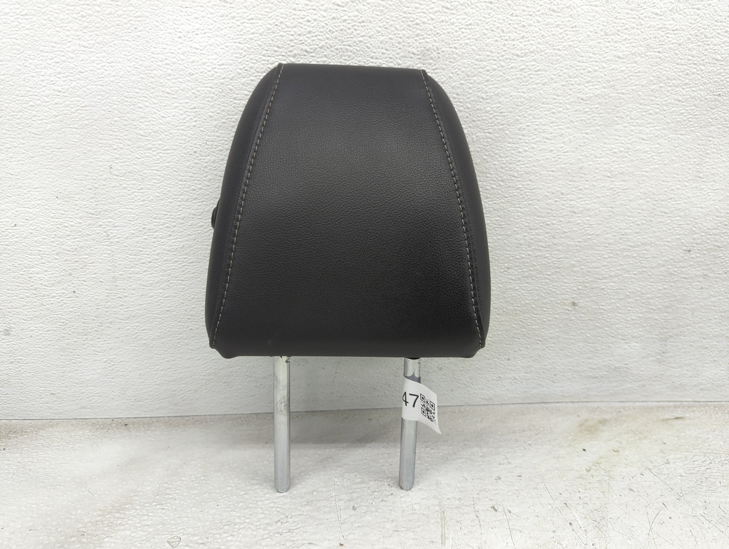 2016-2017 Ford Escape Headrest Head Rest Rear Seat Fits Fits 2016 2017 OEM Used Auto Parts - Oemusedautoparts1.com