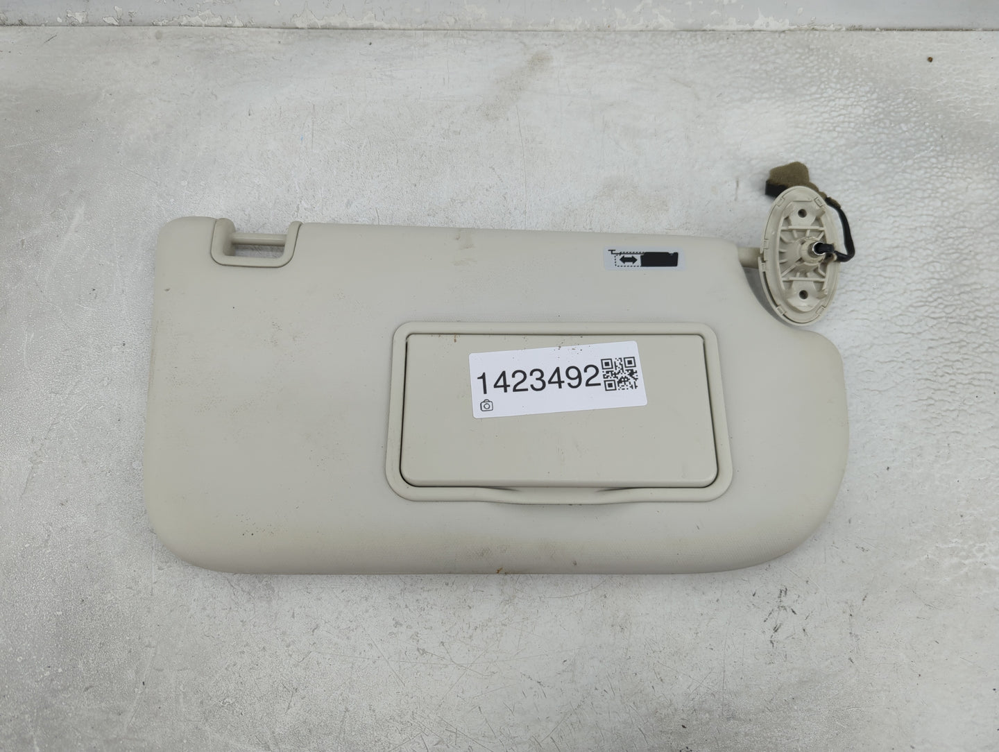 2013-2019 Ford Escape Sun Visor Shade Replacement Passenger Right Mirror Fits Fits 2013 2014 2015 2016 2017 2018 2019 OEM Us