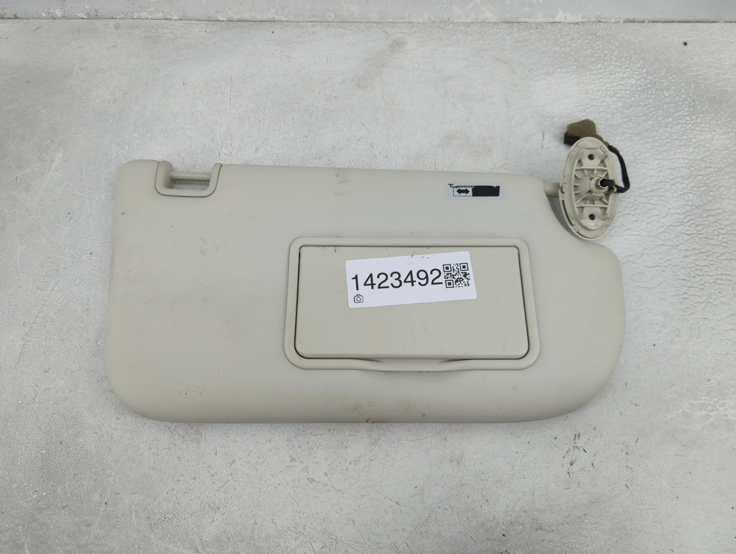 2013-2019 Ford Escape Sun Visor Shade Replacement Passenger Right Mirror Fits Fits 2013 2014 2015 2016 2017 2018 2019 OEM Us