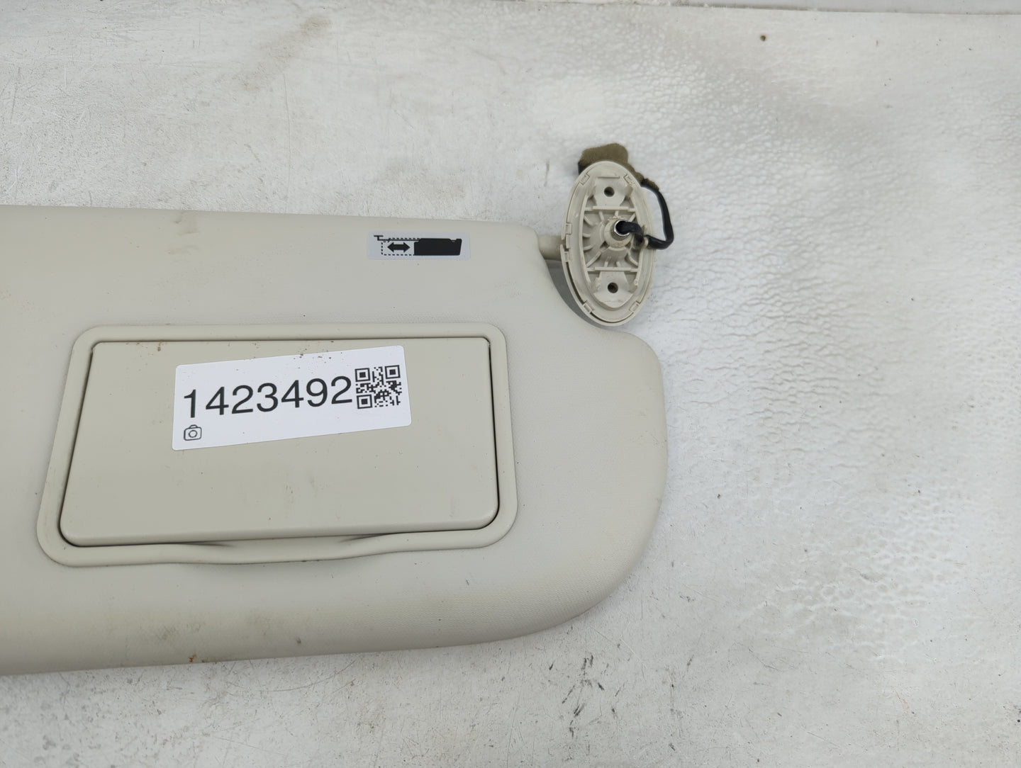 2013-2019 Ford Escape Sun Visor Shade Replacement Passenger Right Mirror Fits Fits 2013 2014 2015 2016 2017 2018 2019 OEM Us