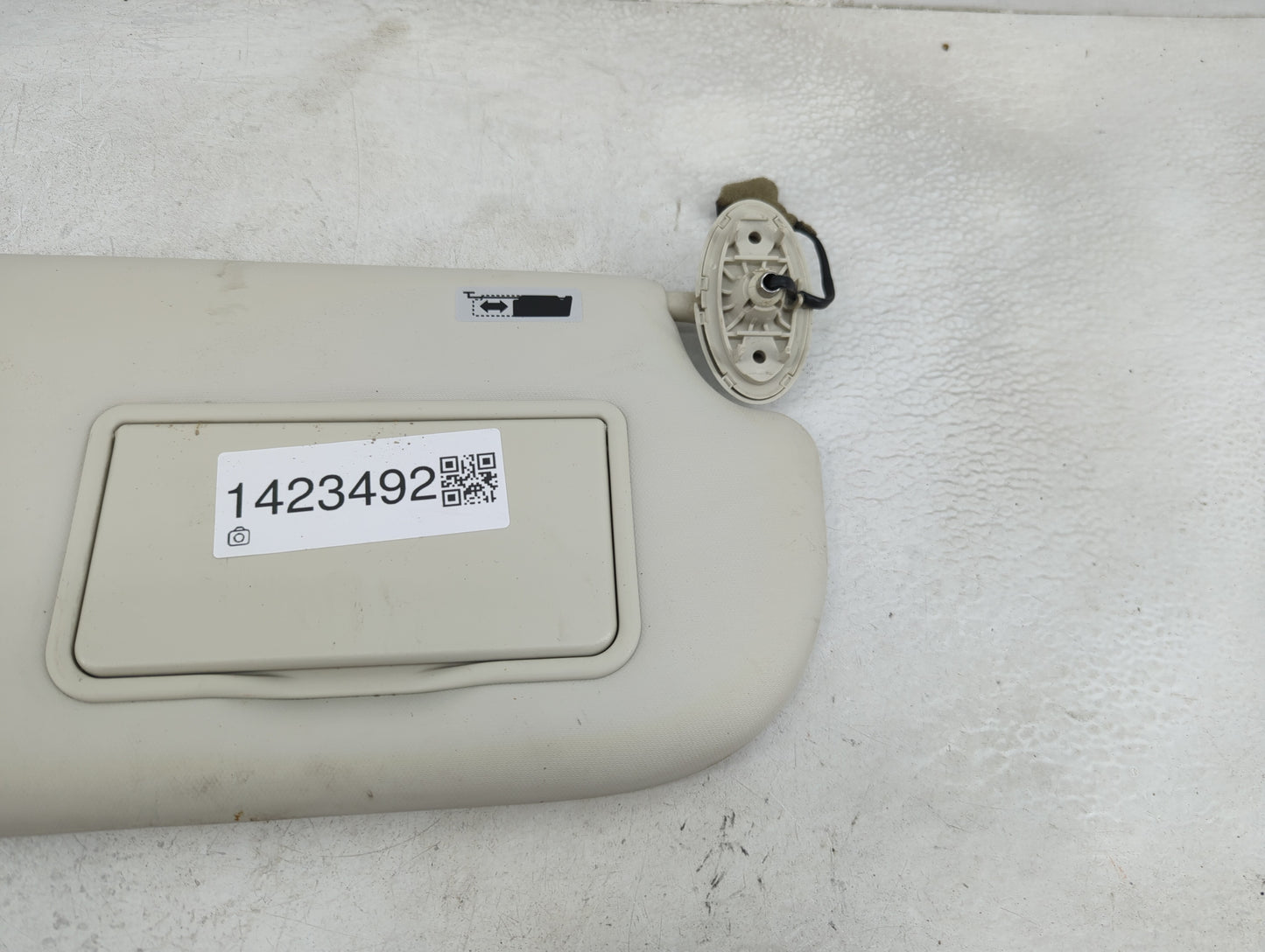 2013-2019 Ford Escape Sun Visor Shade Replacement Passenger Right Mirror Fits Fits 2013 2014 2015 2016 2017 2018 2019 OEM Us