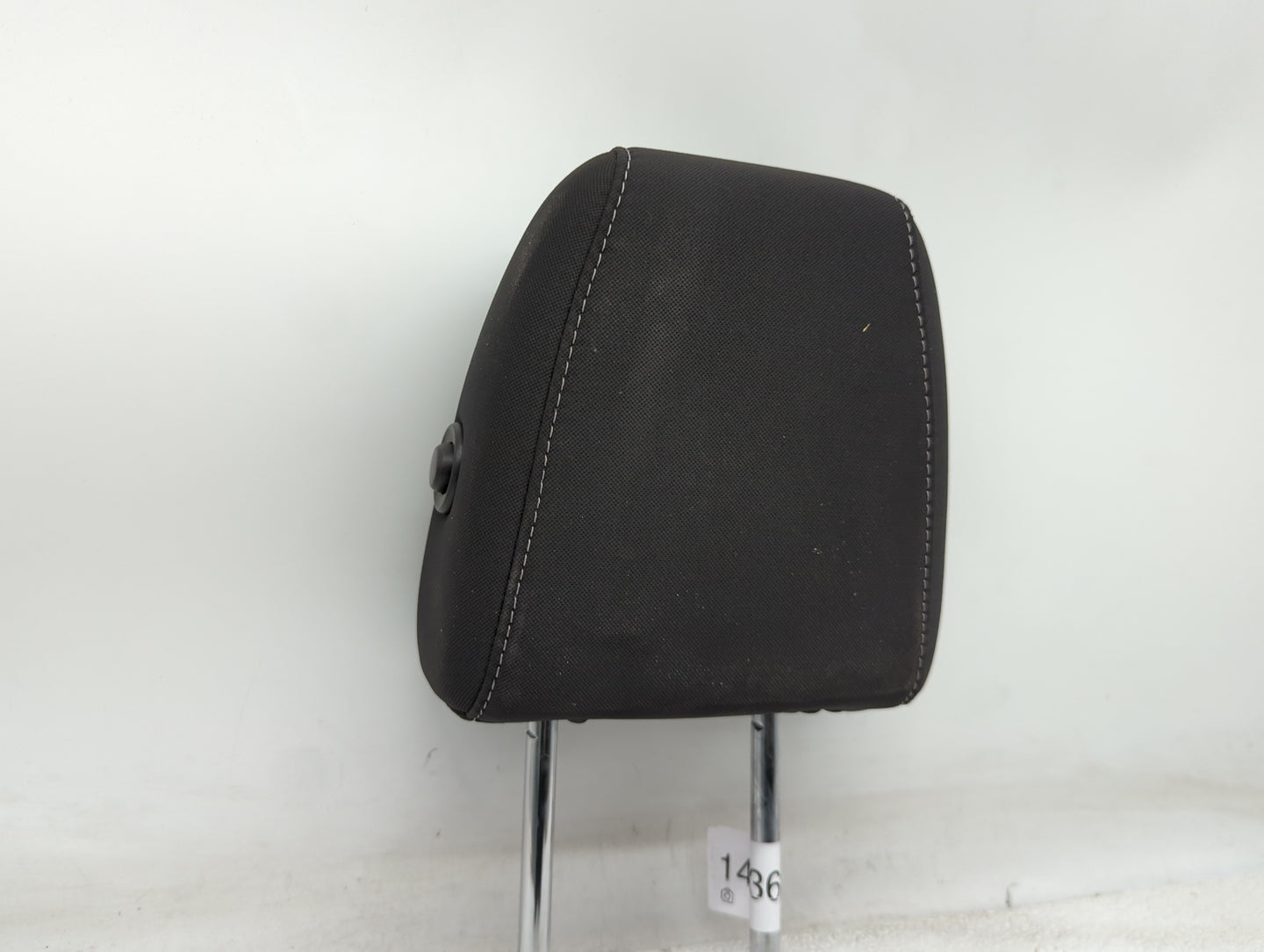 2016-2019 Ford Escape Headrest Head Rest Rear Seat Fits Fits 2016 2017 2018 2019 OEM Used Auto Parts - Oemusedautoparts1.com