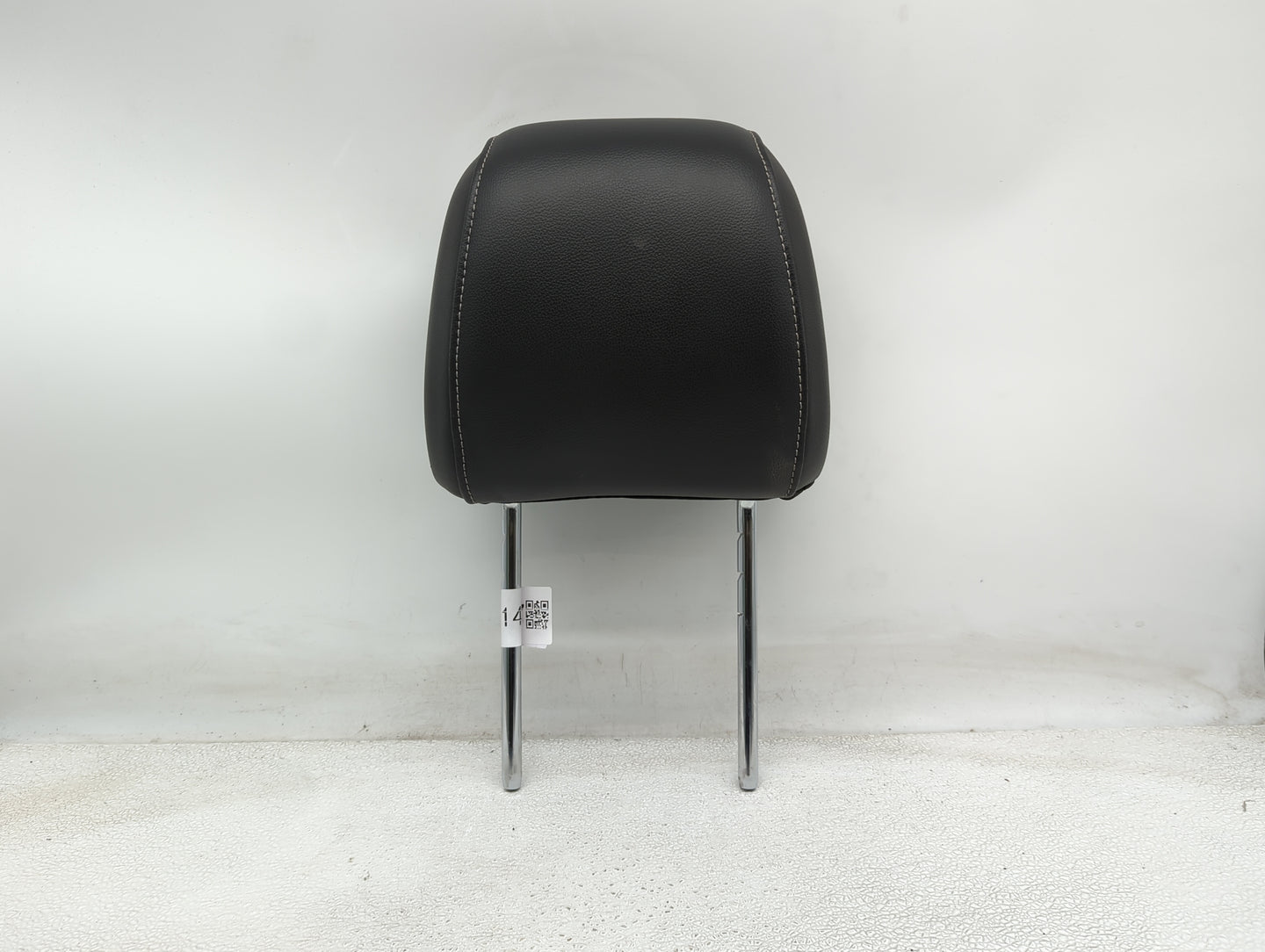 2015-2019 Ford Escape Headrest Head Rest Front Driver Passenger Seat - Oemusedautoparts1.com
