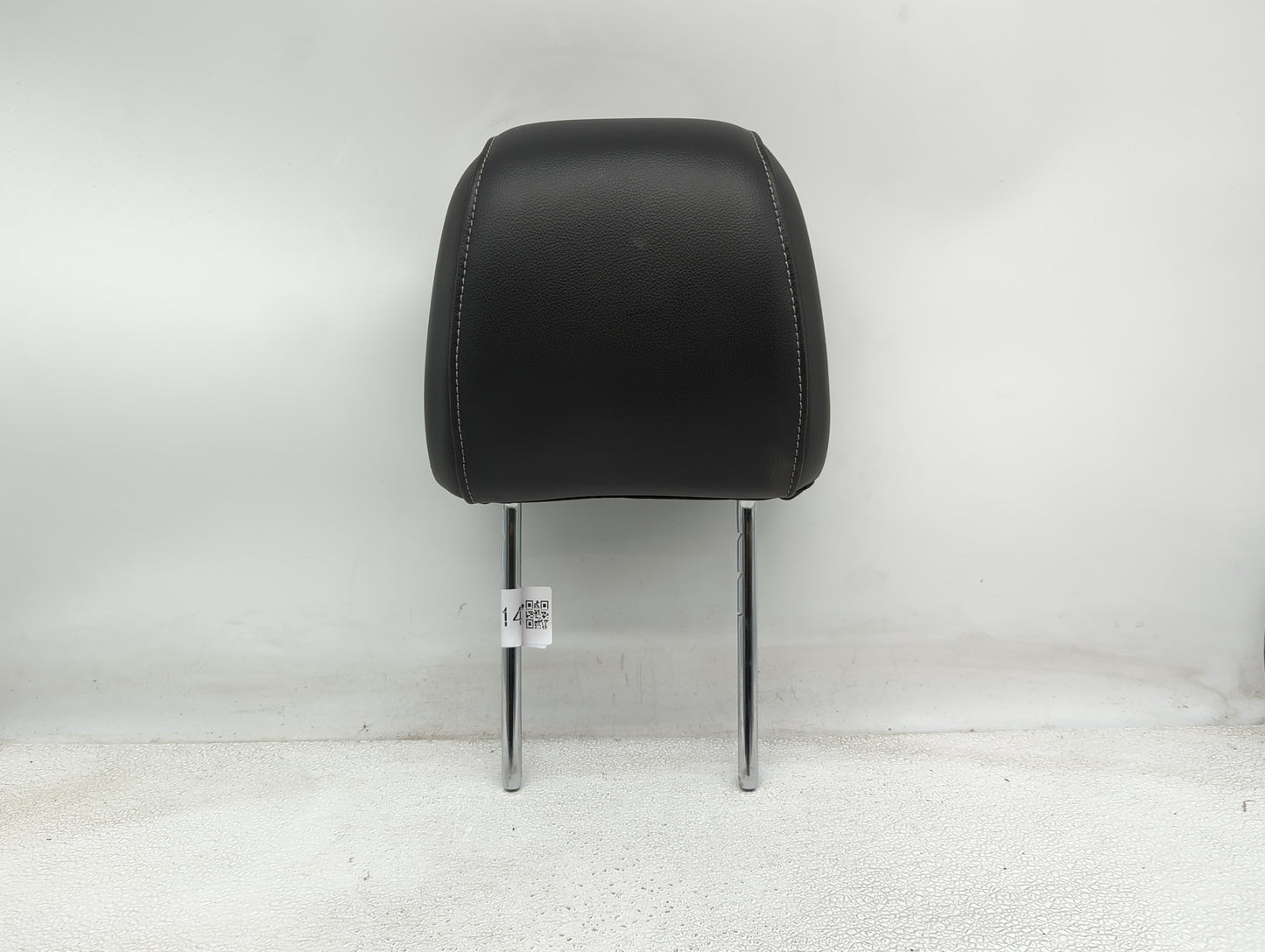 2015-2019 Ford Escape Headrest Head Rest Front Driver Passenger Seat - Oemusedautoparts1.com
