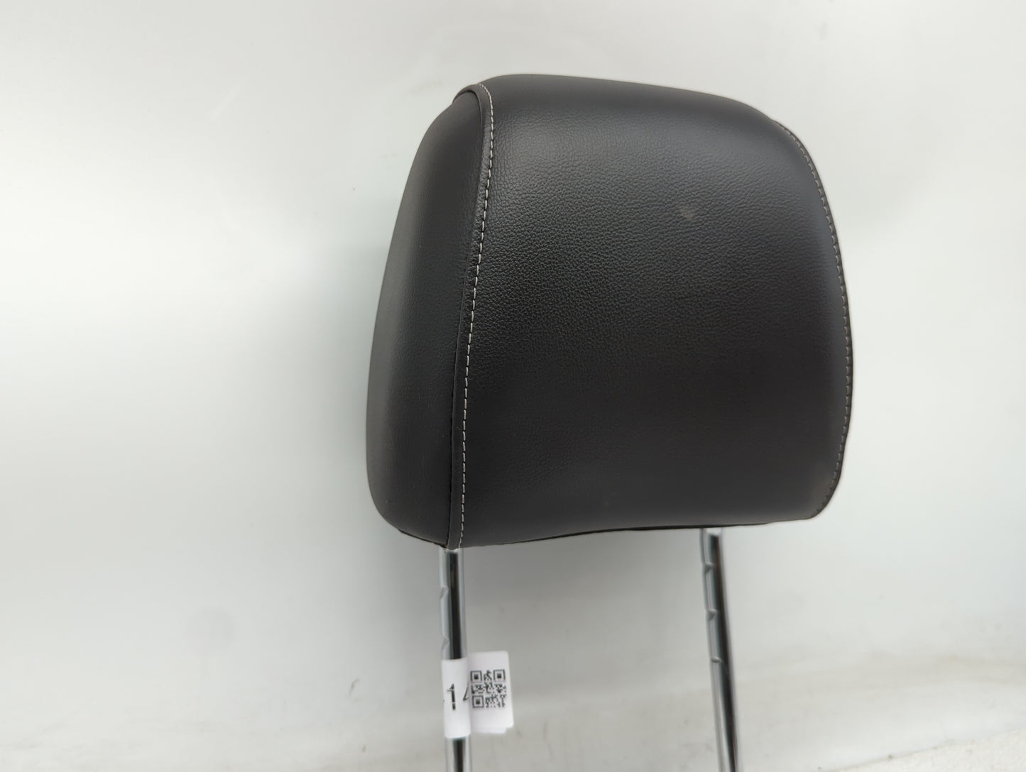 2015-2019 Ford Escape Headrest Head Rest Front Driver Passenger Seat - Oemusedautoparts1.com