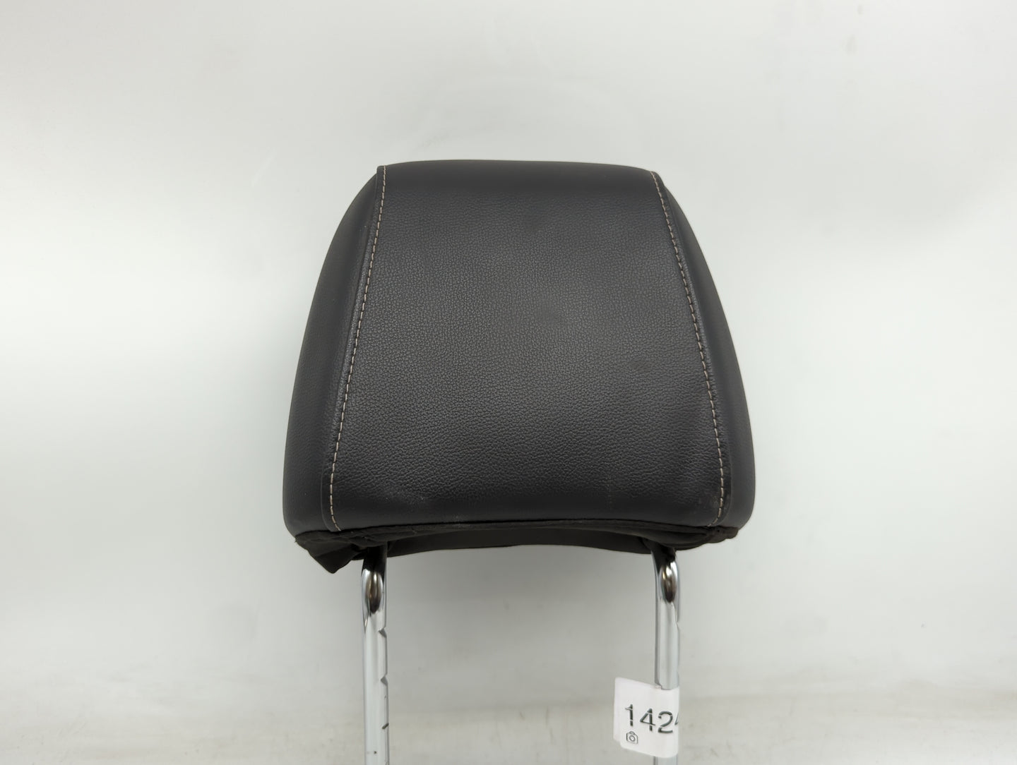 2015-2019 Ford Escape Headrest Head Rest Front Driver Passenger Seat - Oemusedautoparts1.com