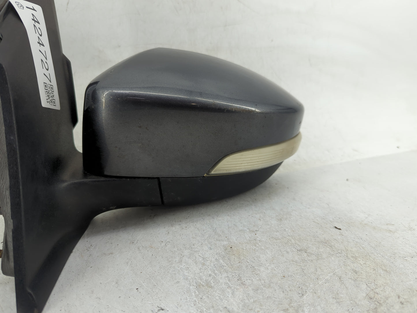 2017-2019 Ford Escape Driver Side View Mirror - Left Door Mirror OEM Used - Oemusedautoparts1.com