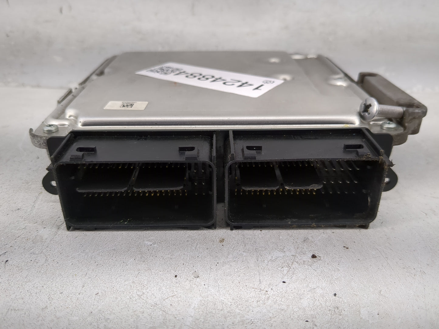 2017 Ford Escape PCM Engine Control Computer ECU ECM PCU OEM P/N:HJ5A-12A650-HA HS7A-12B684-JA Fits Fits 2018 2019 2020 OEM 
