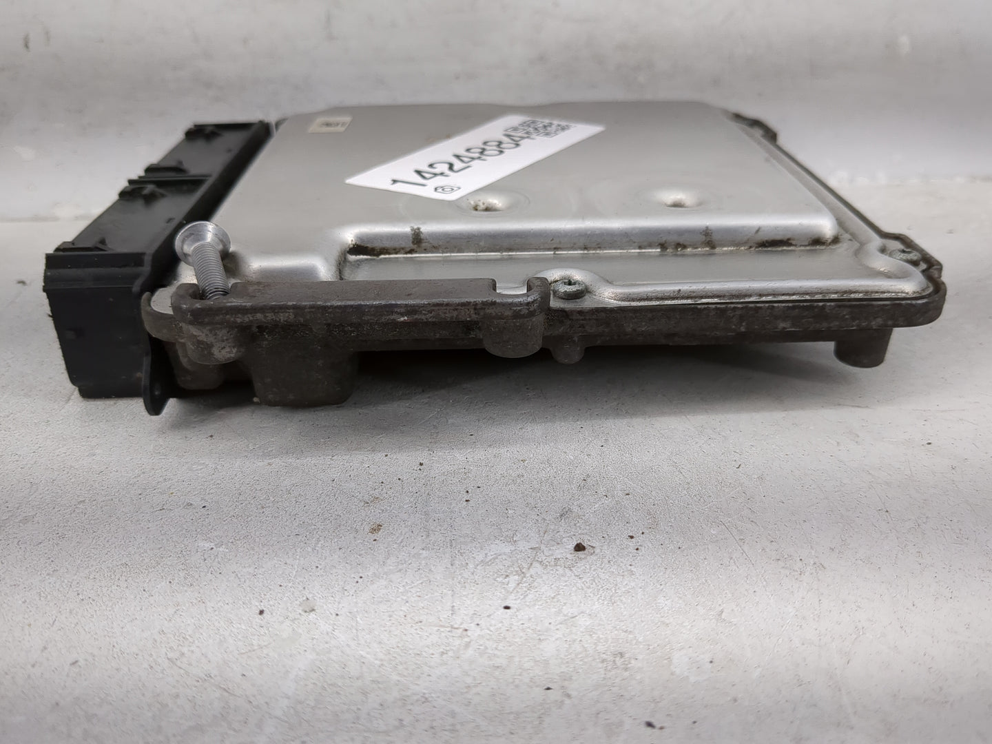 2017 Ford Escape PCM Engine Control Computer ECU ECM PCU OEM P/N:HJ5A-12A650-HA HS7A-12B684-JA Fits Fits 2018 2019 2020 OEM 